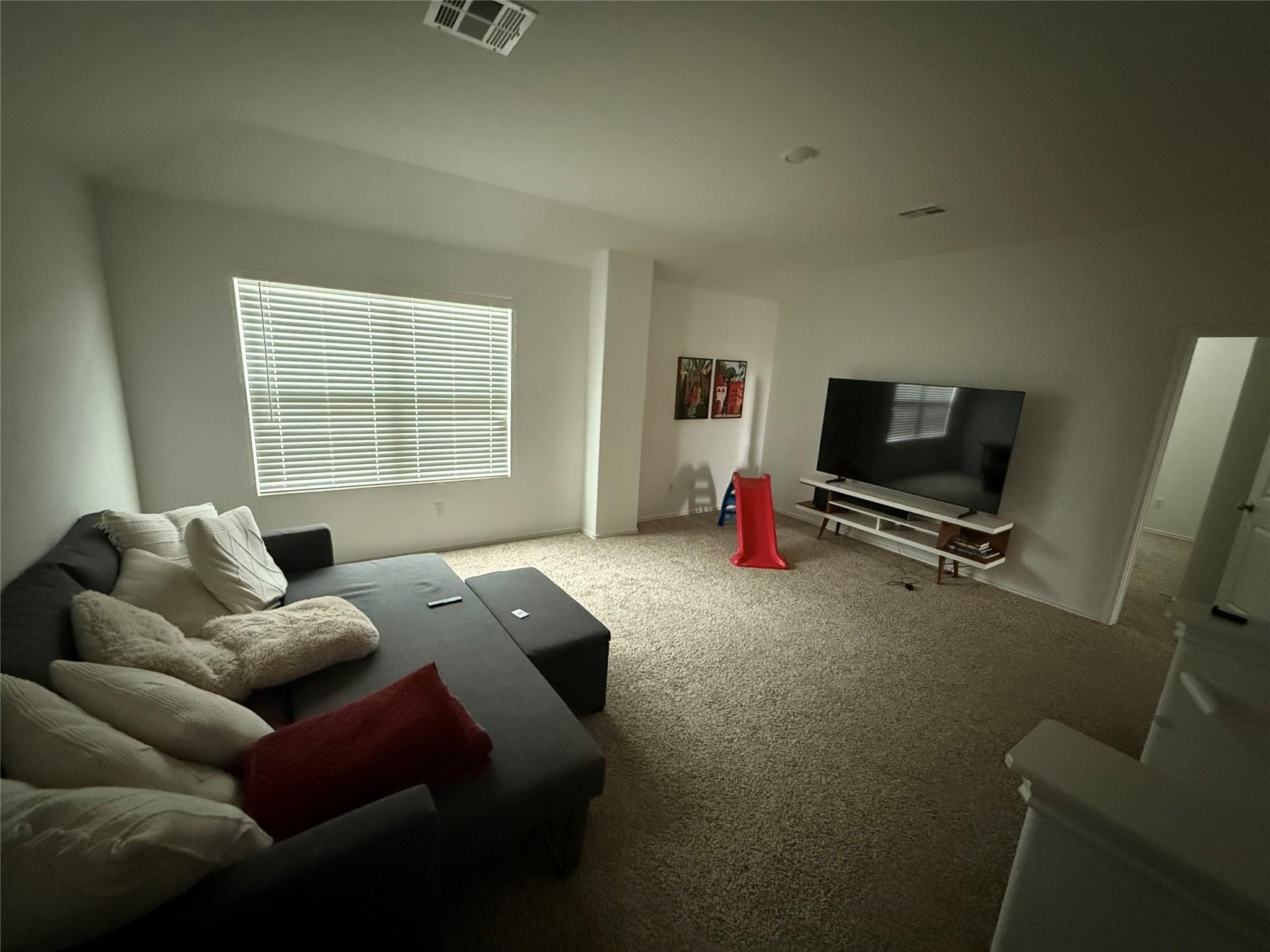 380 Mendoza, Kyle, TX 78640