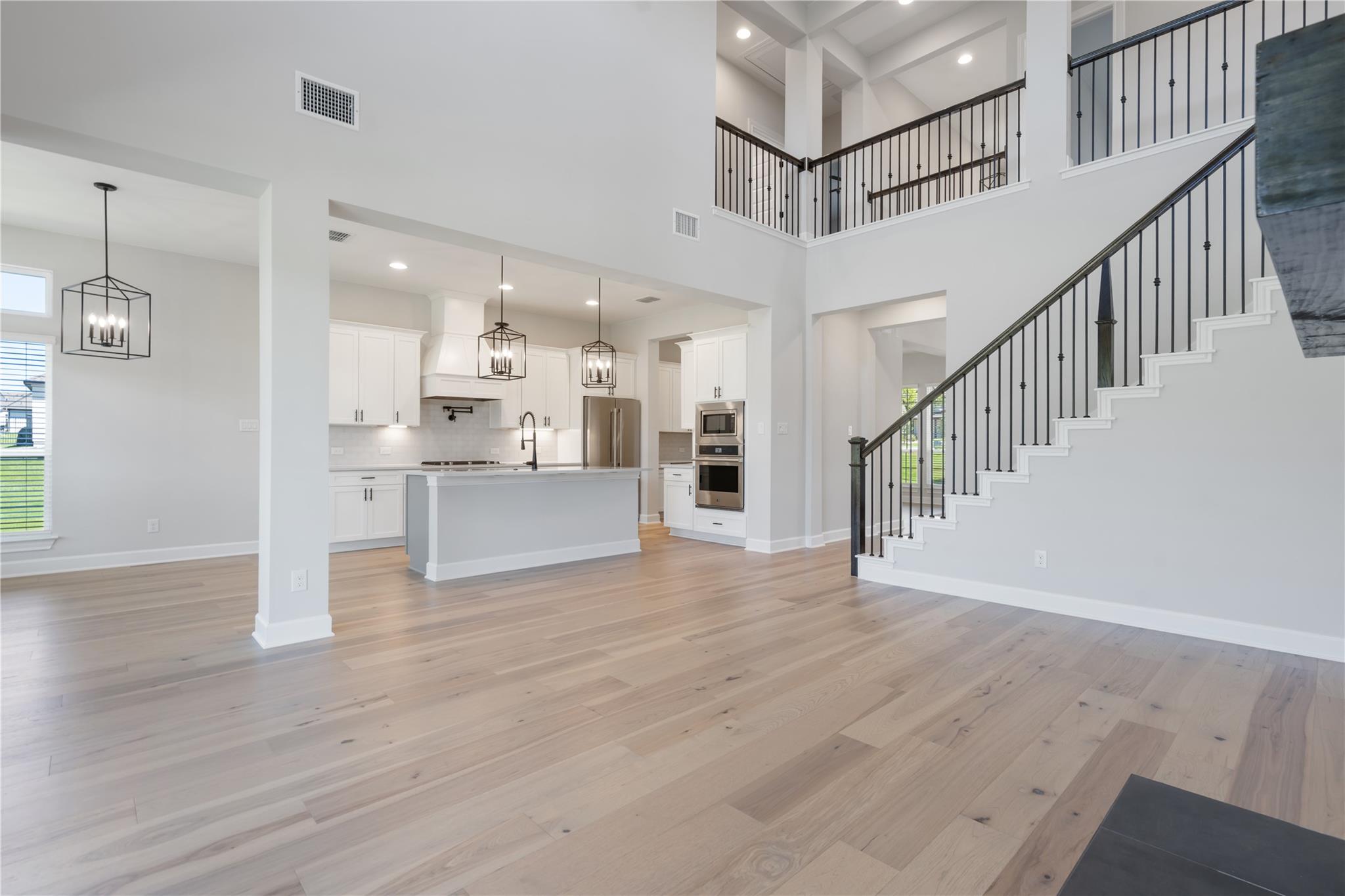 657 Prairie Clover Dr, Dripping Springs, TX 78620