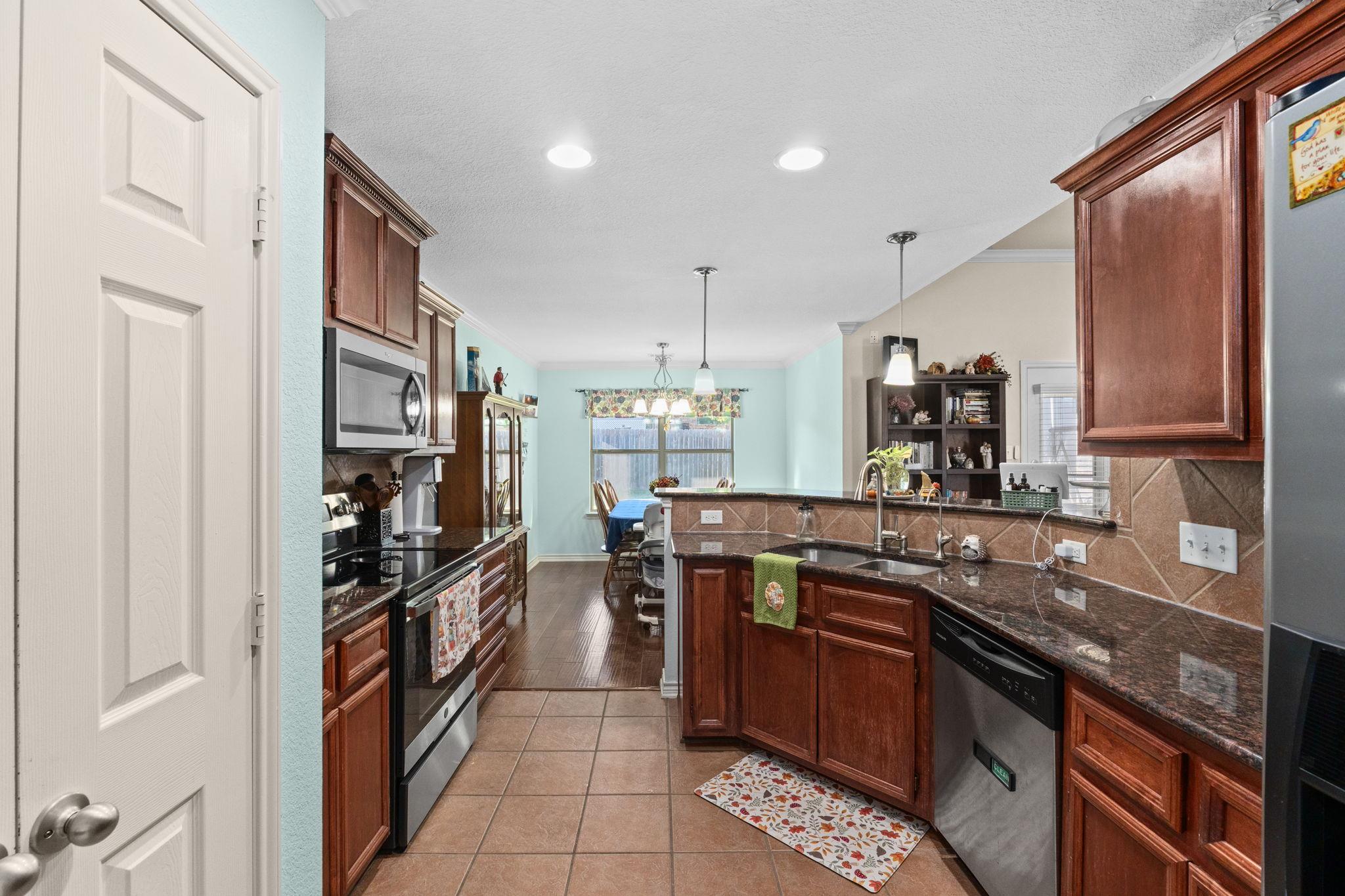 2403 Terry Dr, Copperas Cove, TX 76522