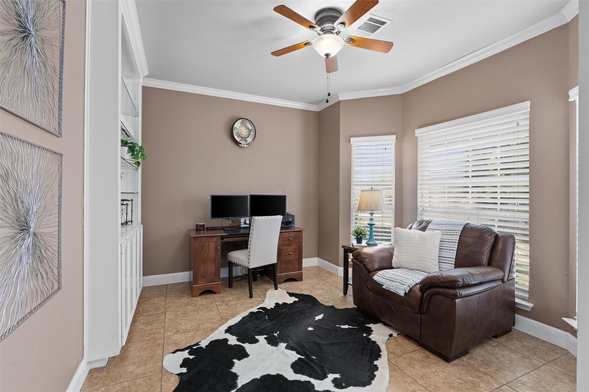 2910 S Phoenix Cv, Round Rock, TX 78665