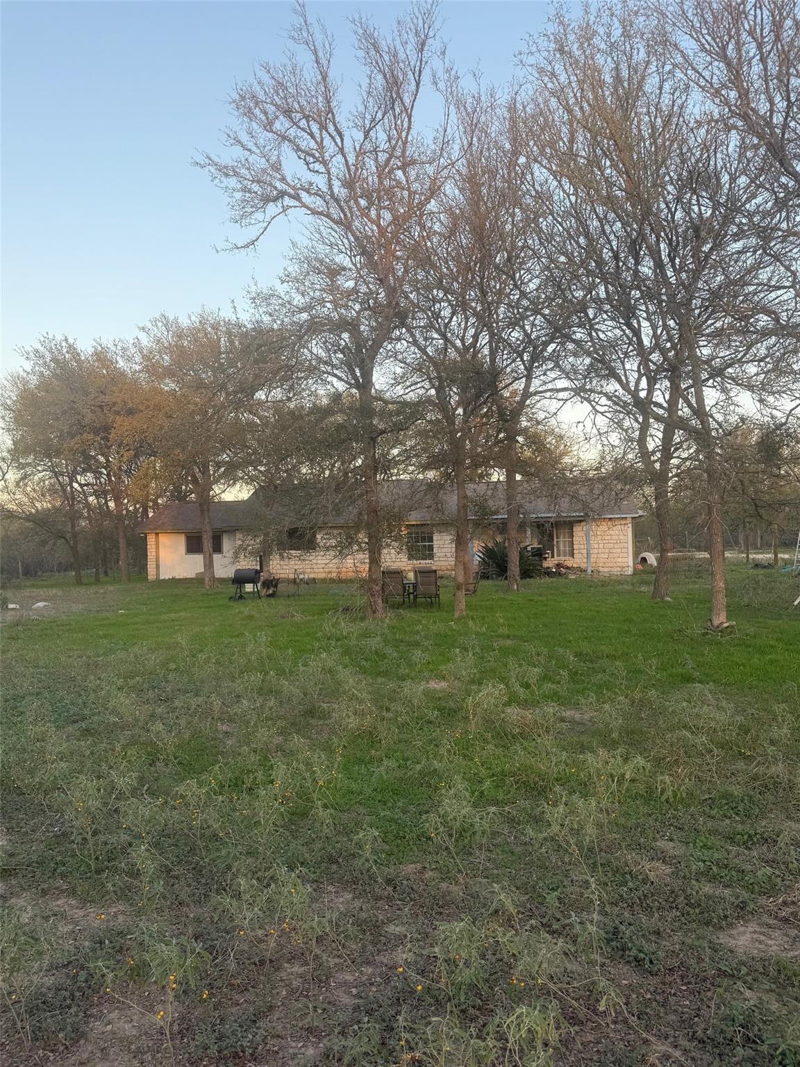 326 The Forest Rd, Dale, TX 78616