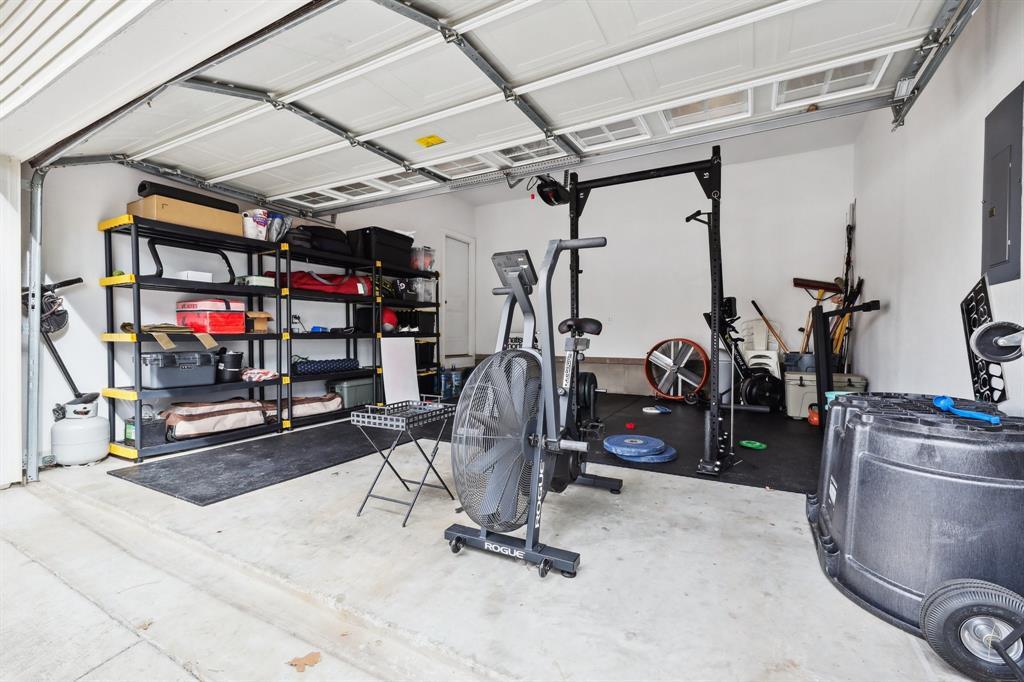 140 Onini Ct, Bastrop, TX 78602