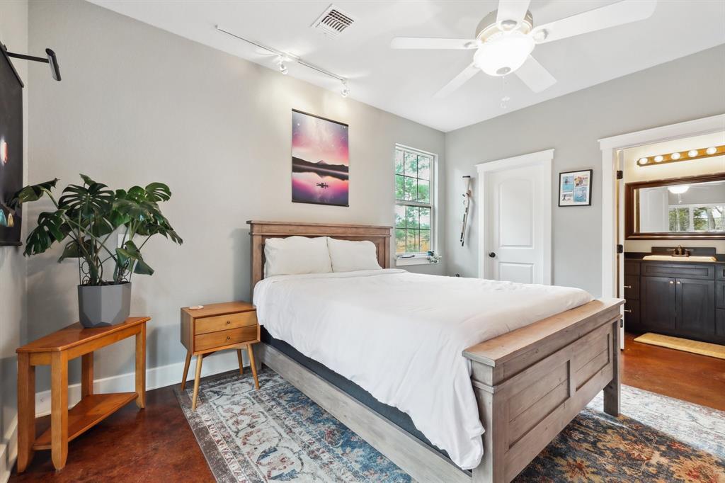 140 Onini Ct, Bastrop, TX 78602