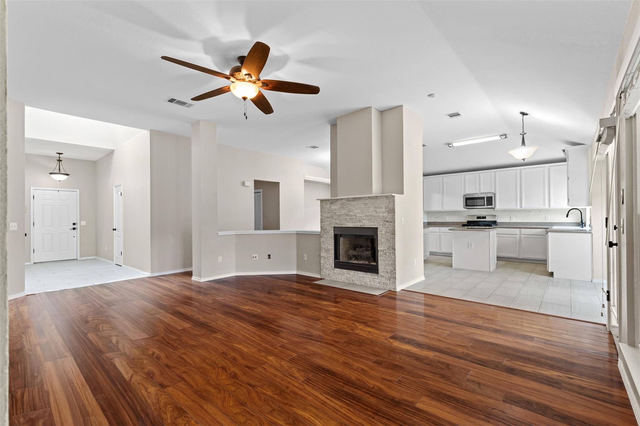 14915 Bescott Dr, Austin, TX 78728