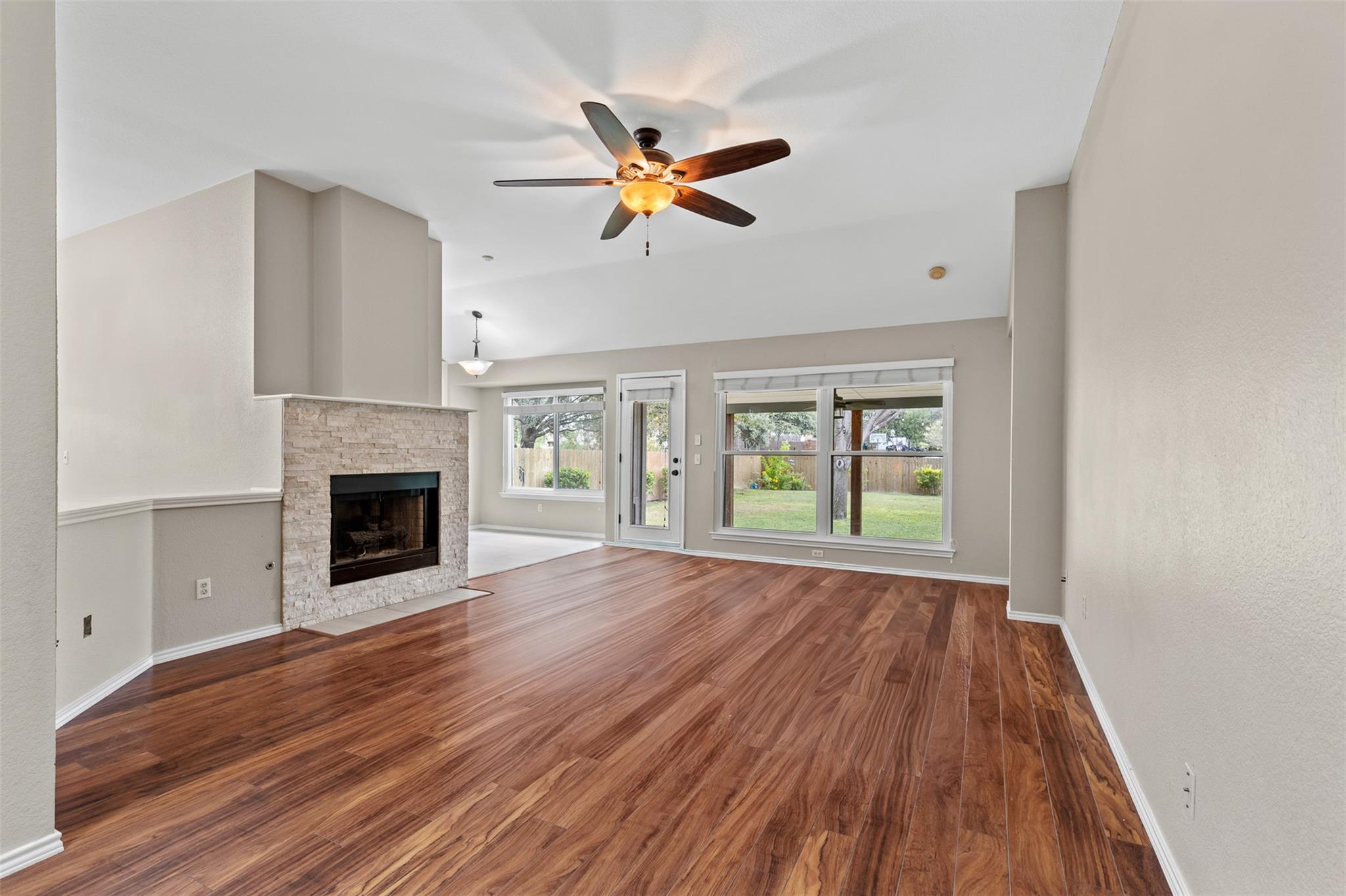 14915 Bescott Dr, Austin, TX 78728