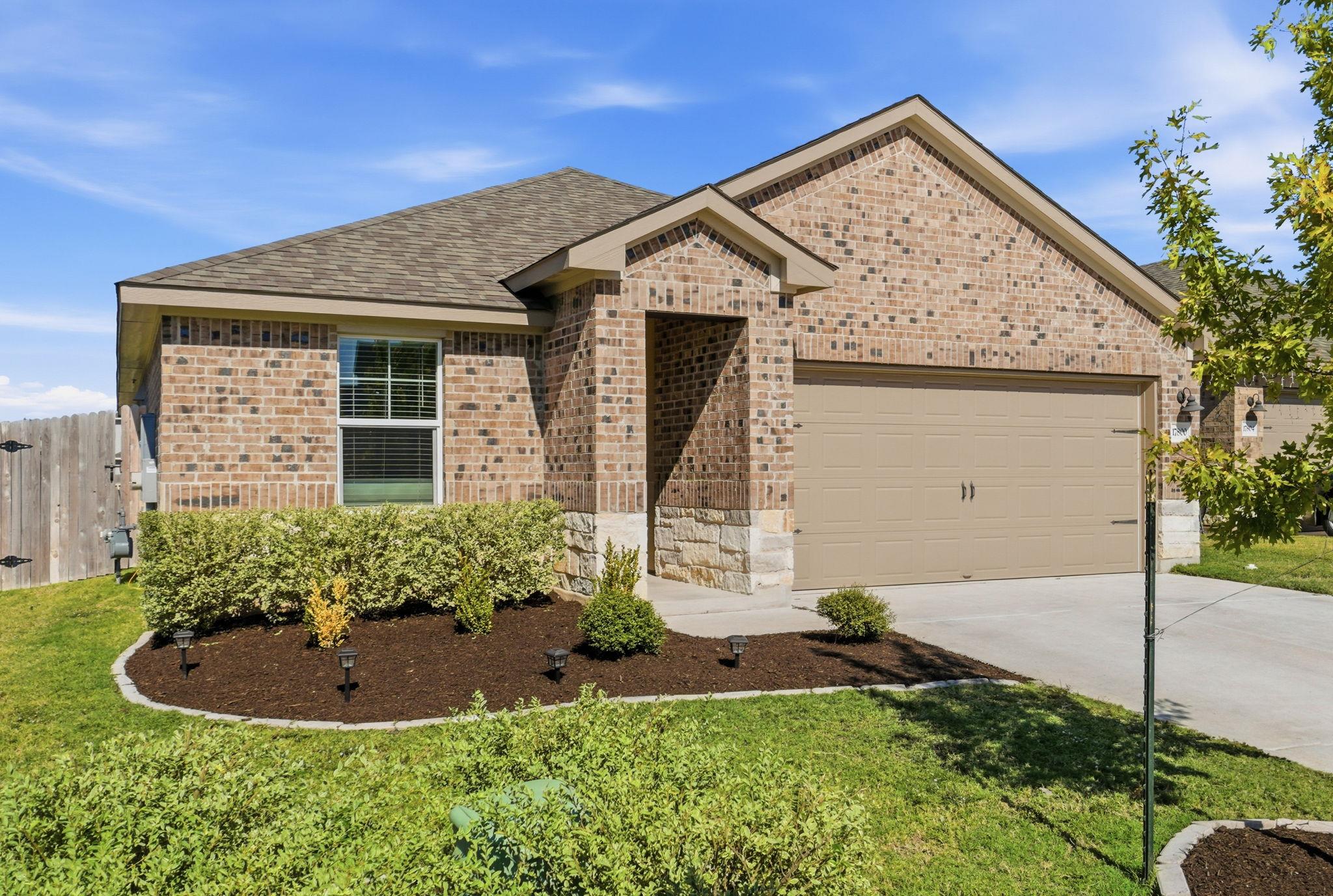 17800 Fairbridge Ln, Manor, TX 78653