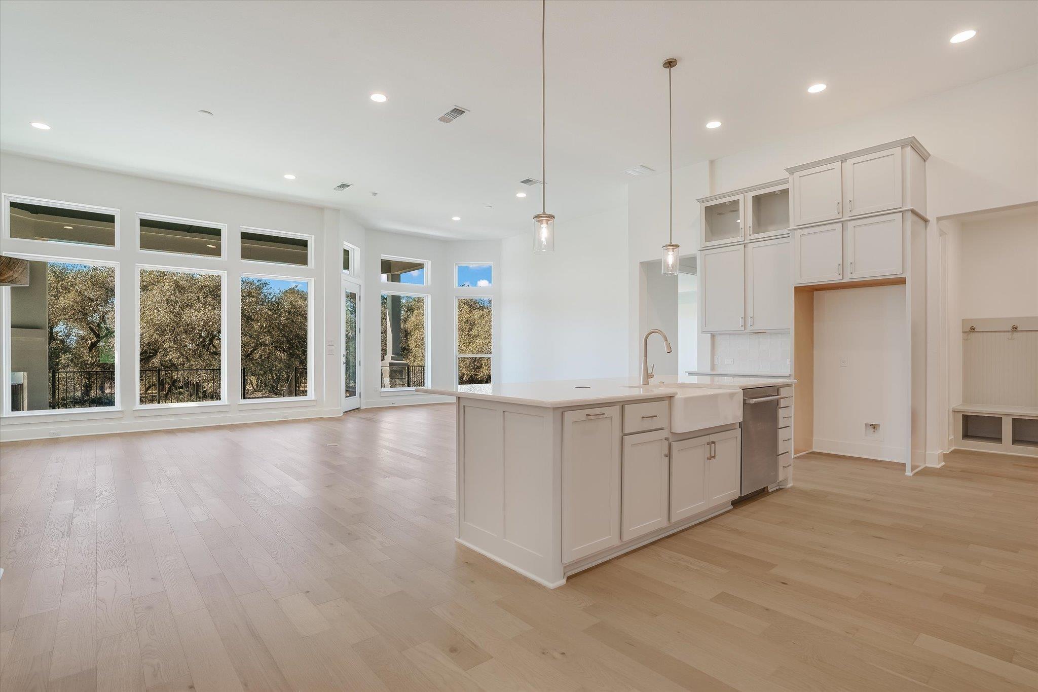 2813 Pale Branch Dr, Leander, TX 78641