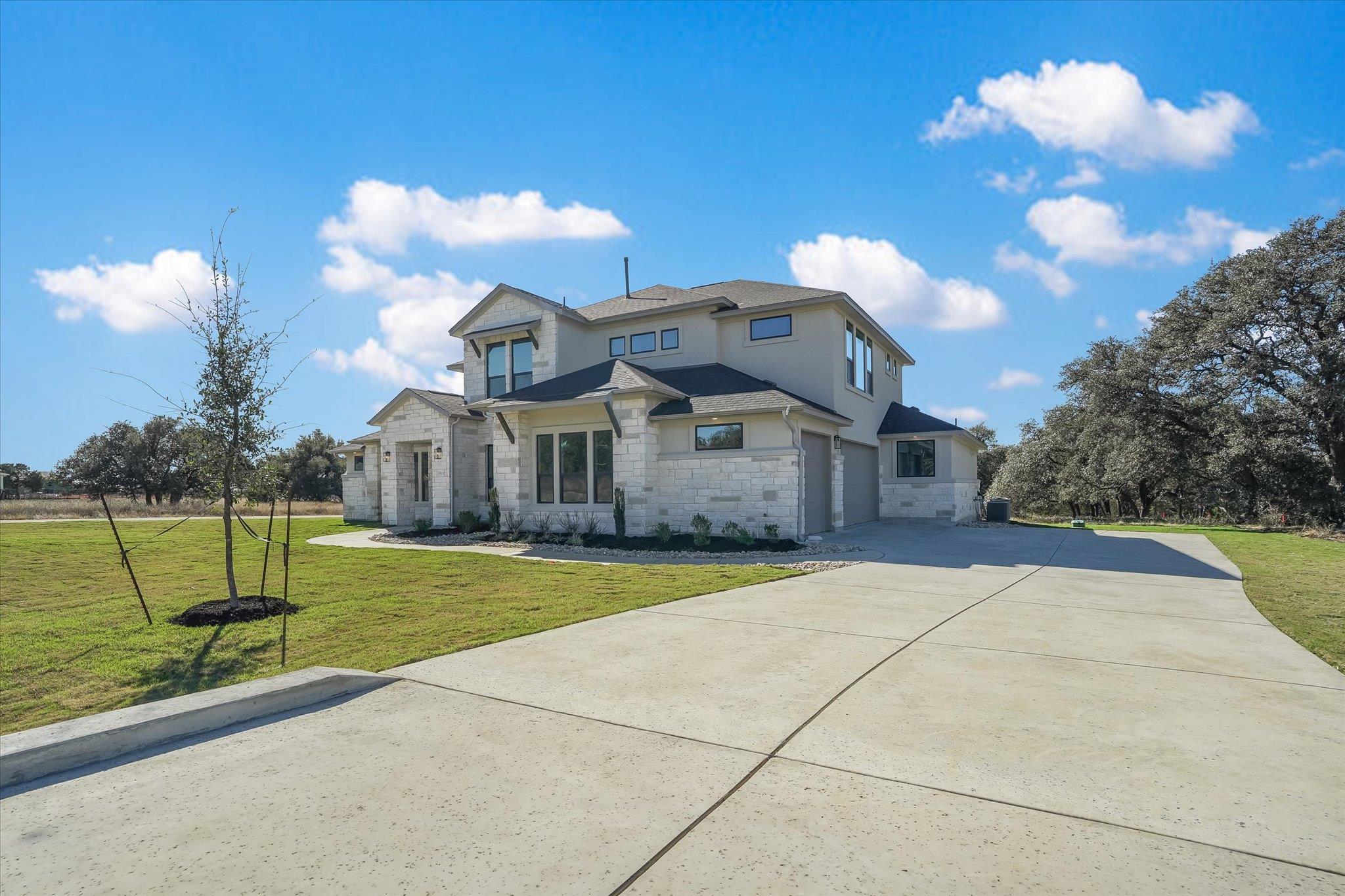 2813 Pale Branch Dr, Leander, TX 78641