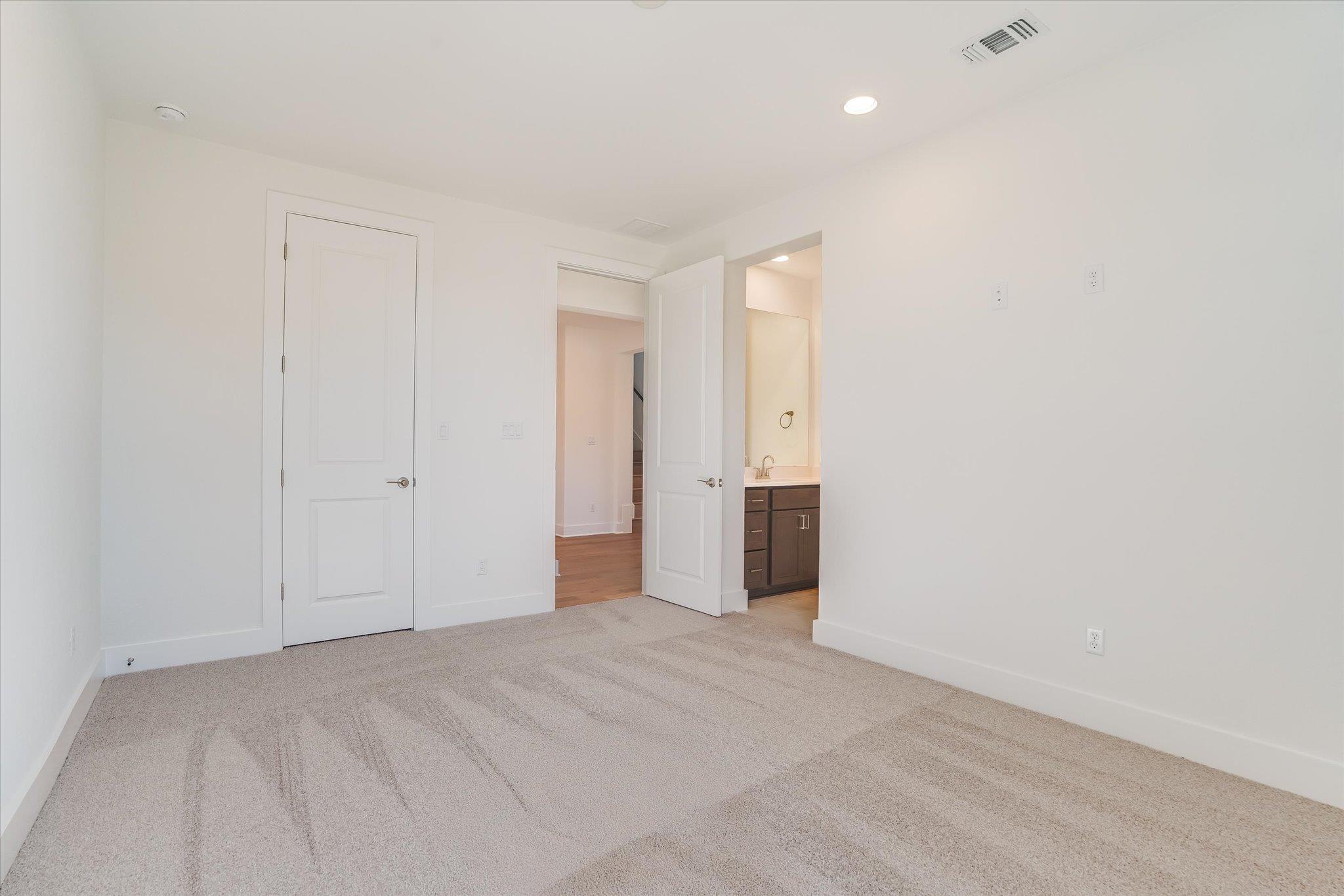 2813 Pale Branch Dr, Leander, TX 78641