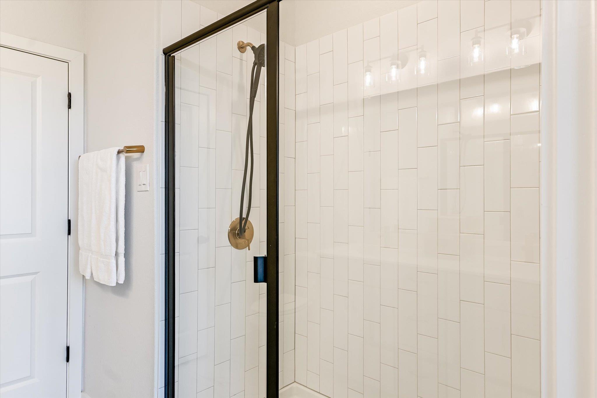 2500 FOREST CREEK Dr # 904, Round Rock, TX 78665