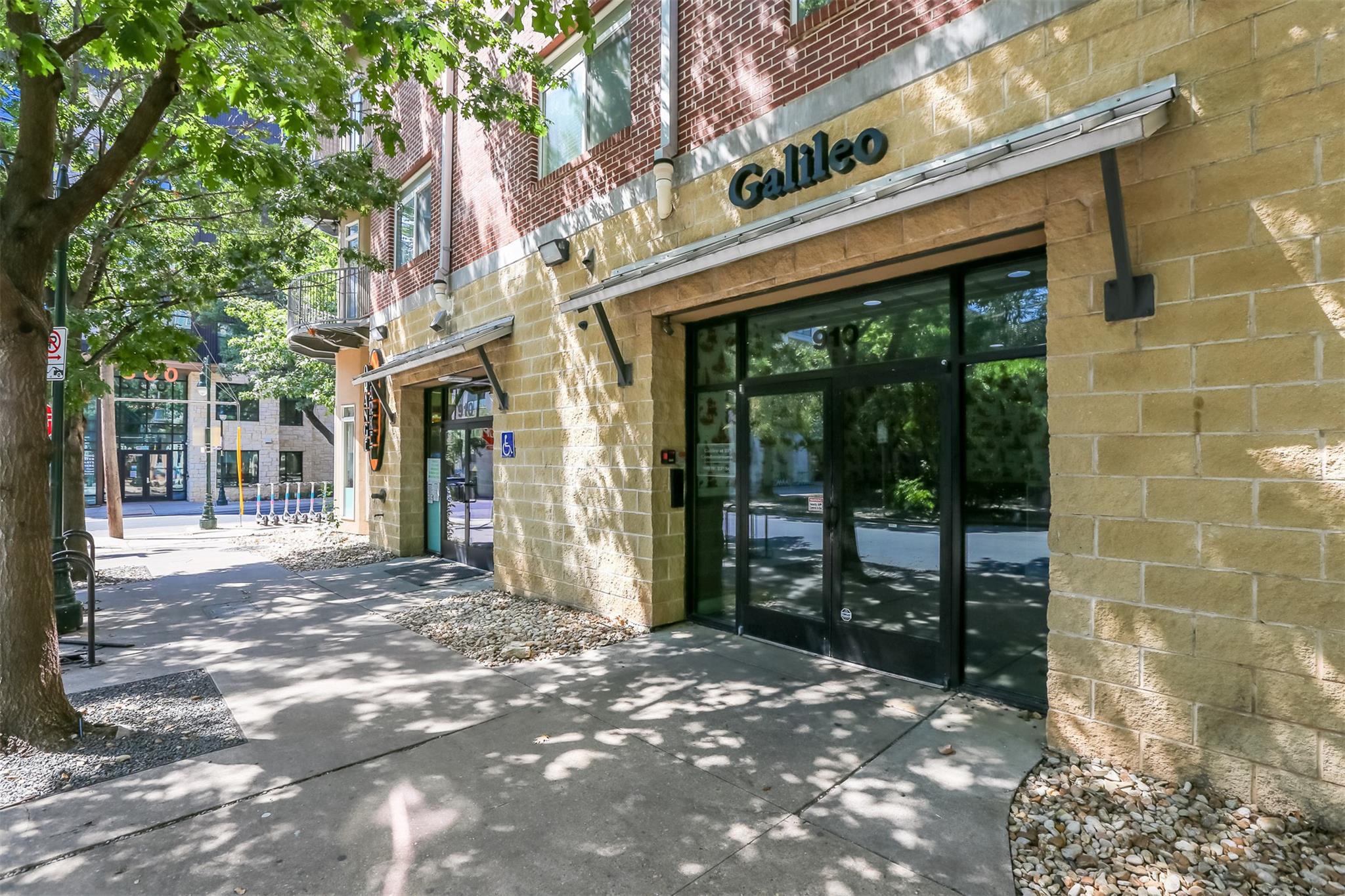 910 W 25th St # 509, Austin, TX 78705