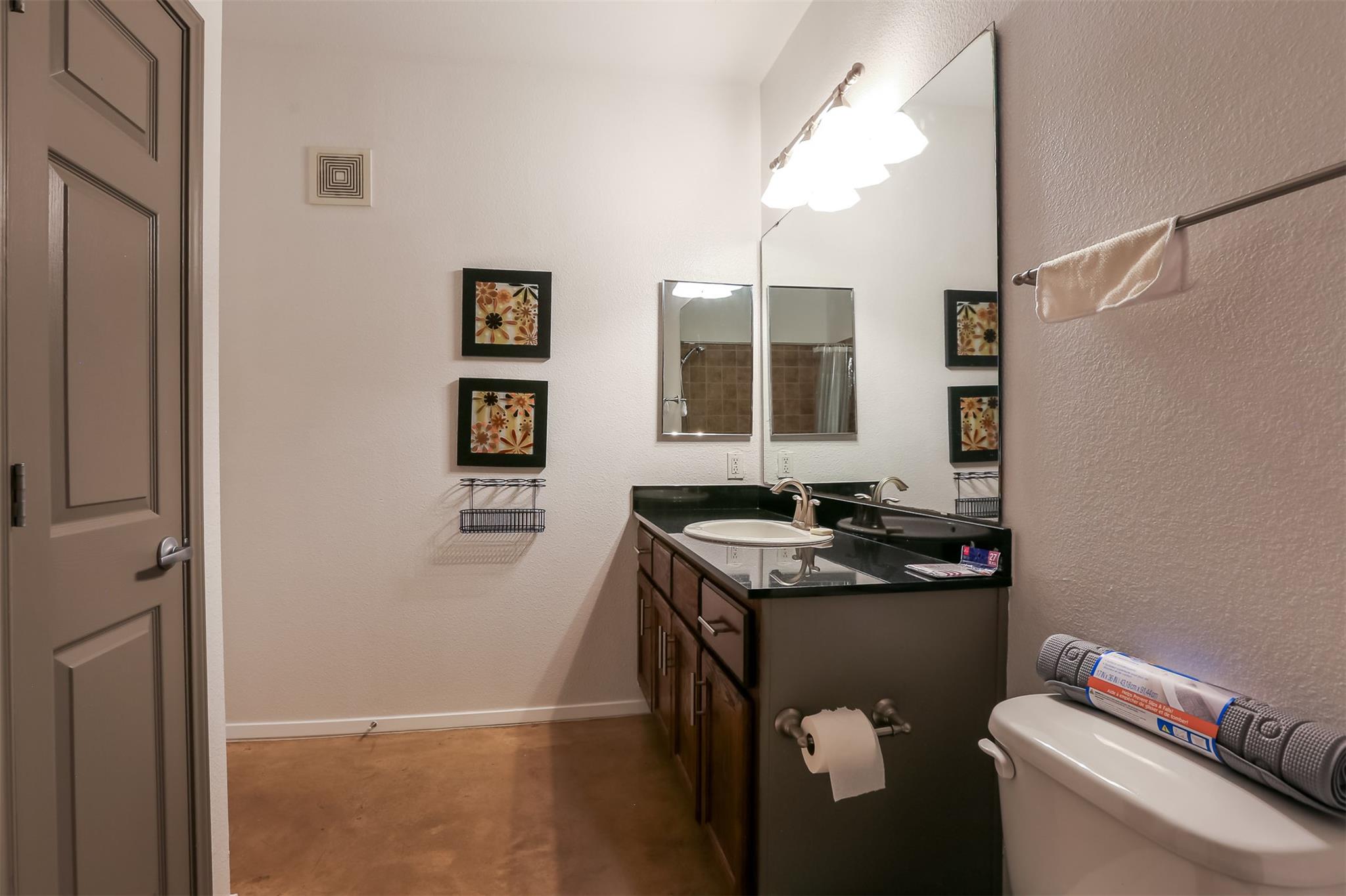 910 W 25th St # 509, Austin, TX 78705