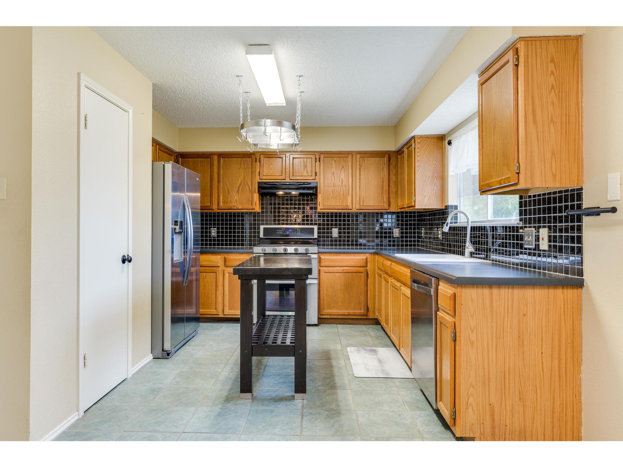 3912 Lemos Dr, Austin, TX 78728