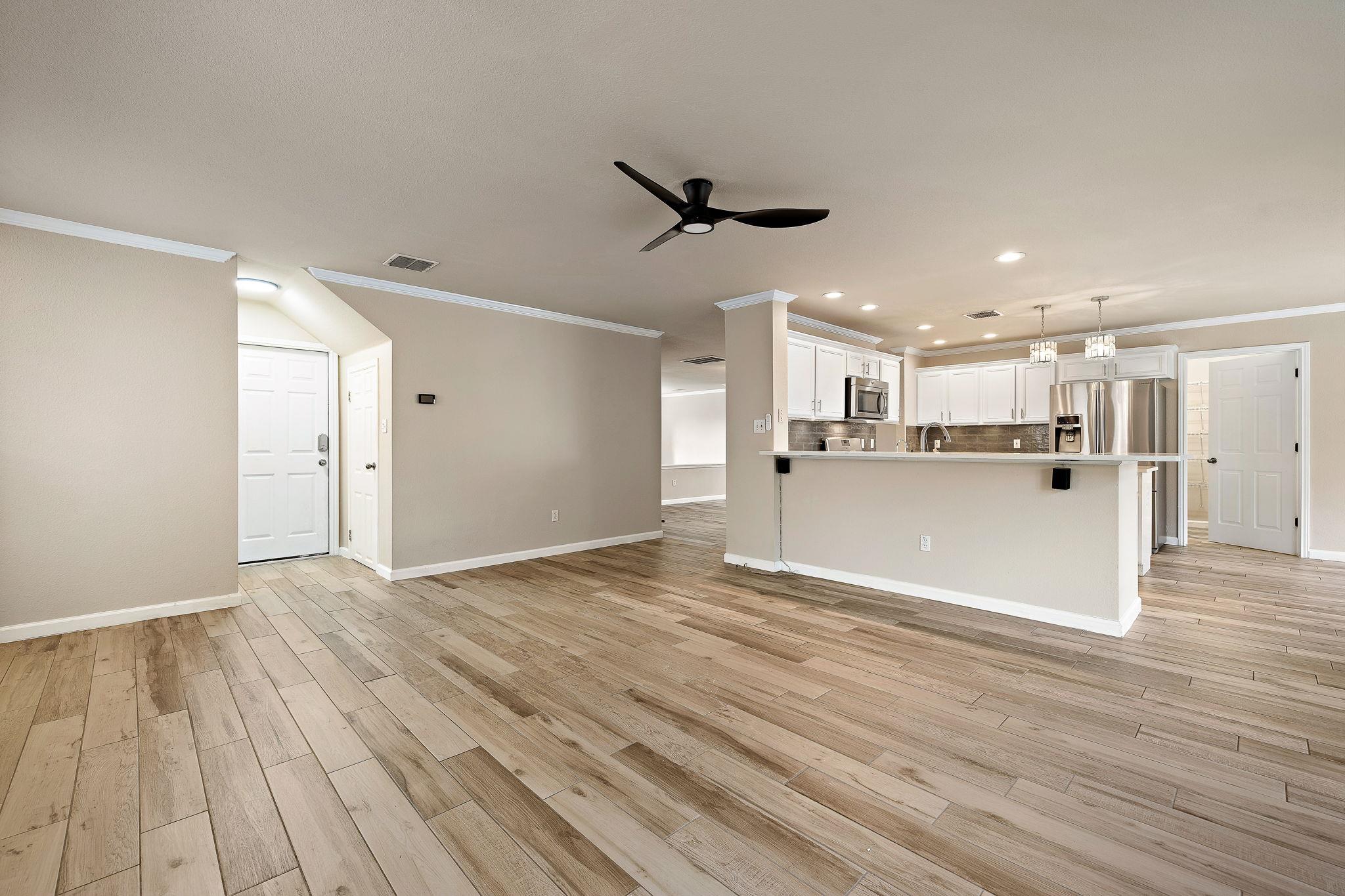 3809 Tailfeather Dr, Round Rock, TX 78681