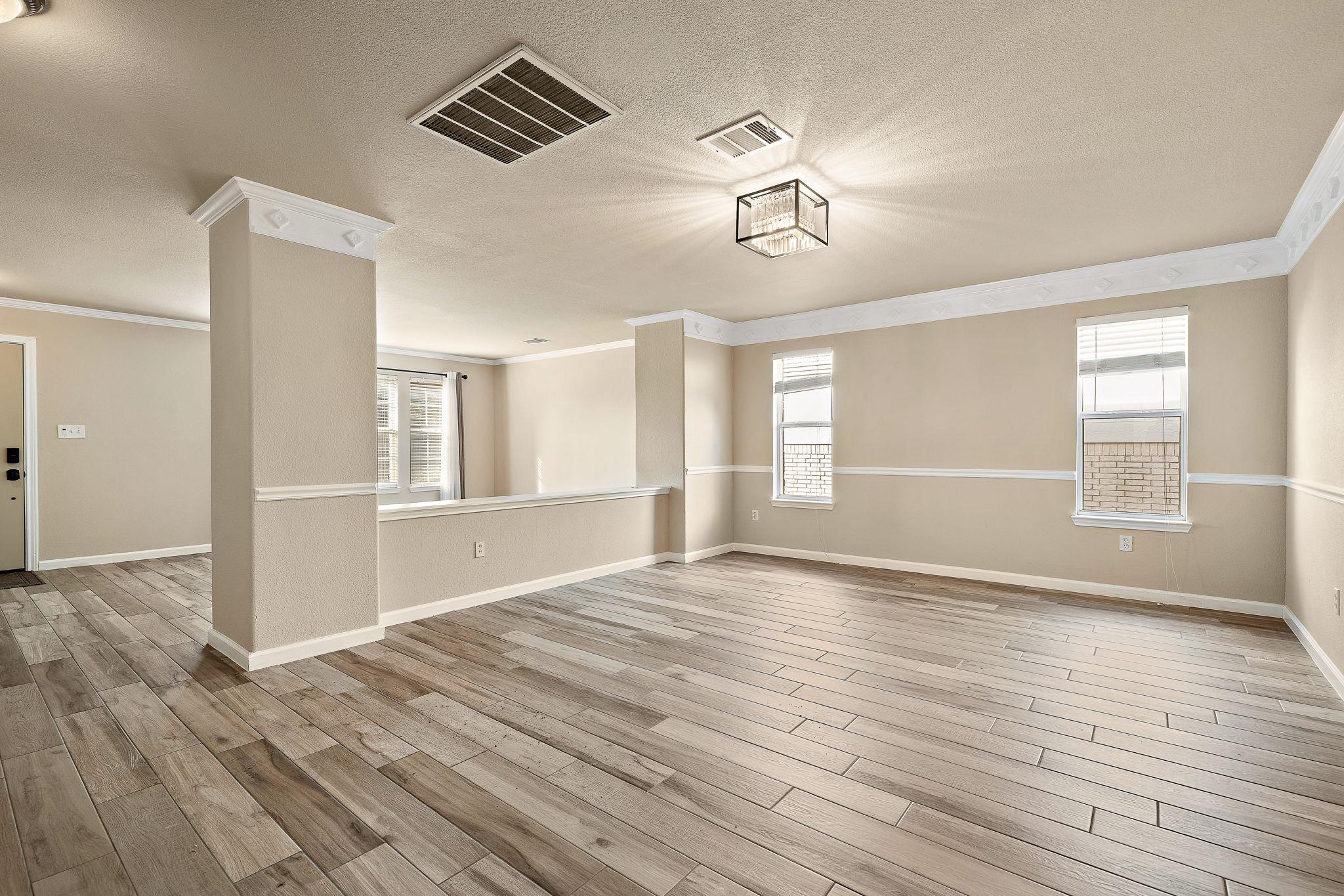 3809 Tailfeather Dr, Round Rock, TX 78681