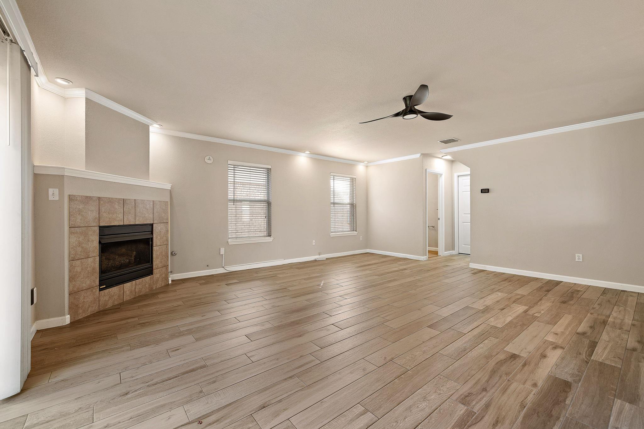 3809 Tailfeather Dr, Round Rock, TX 78681