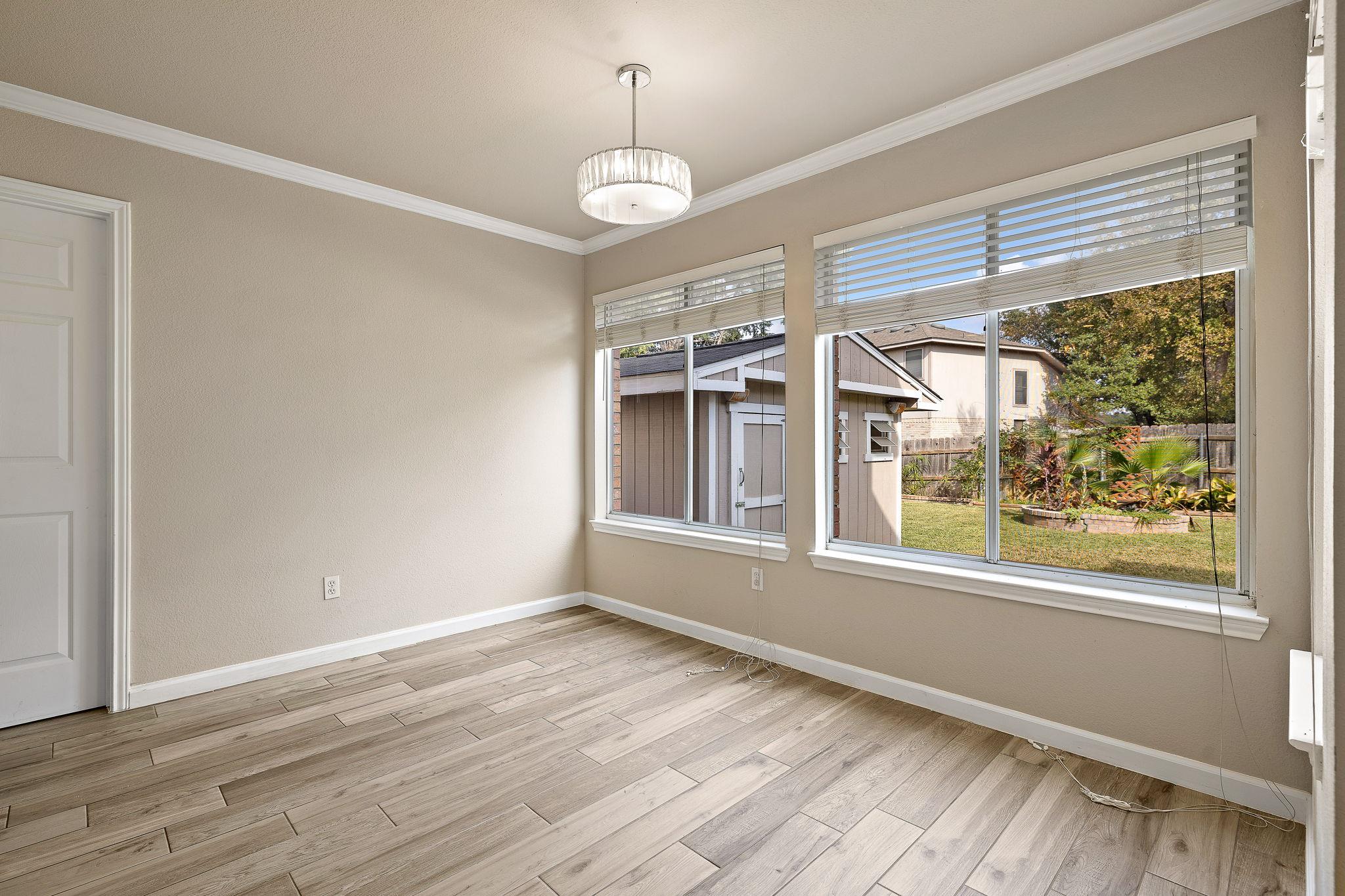 3809 Tailfeather Dr, Round Rock, TX 78681