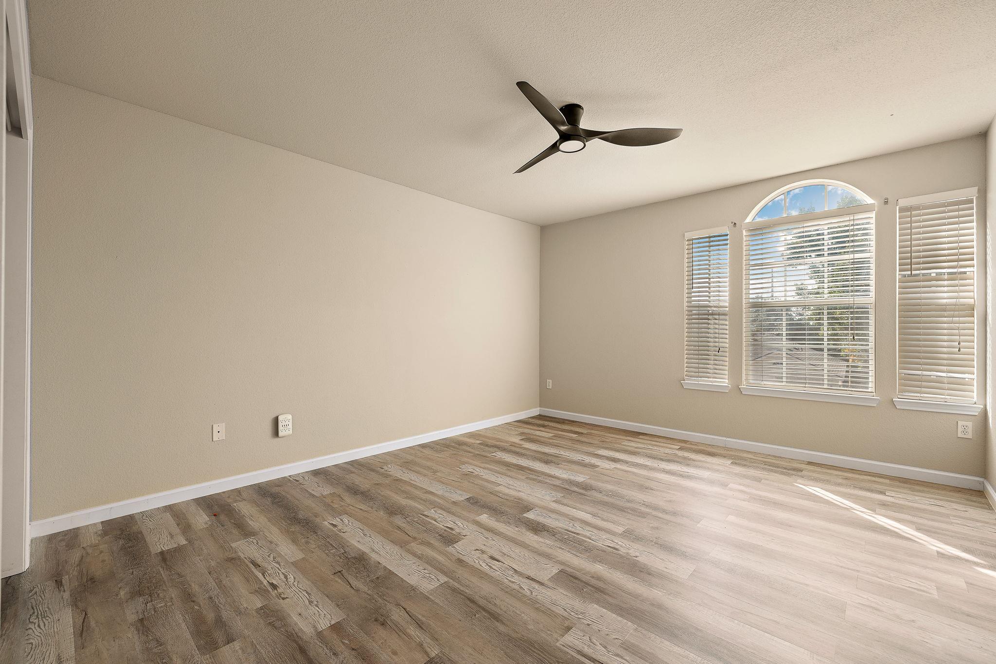 3809 Tailfeather Dr, Round Rock, TX 78681