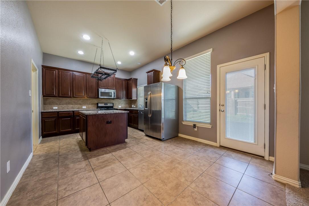 2005 Santa Barbara Ct, Round Rock, TX 78665