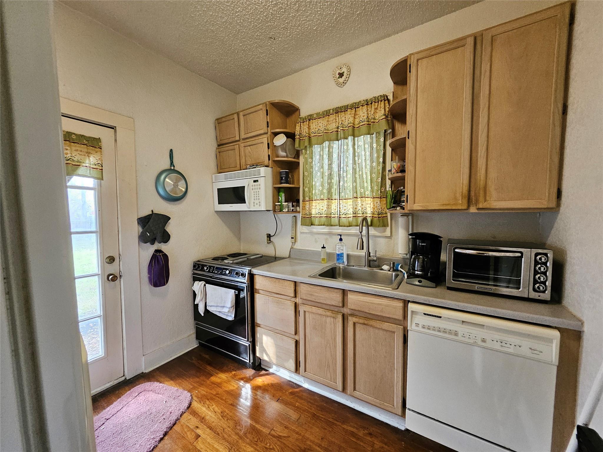 201 S Highway 183 S, Leander, TX 78641