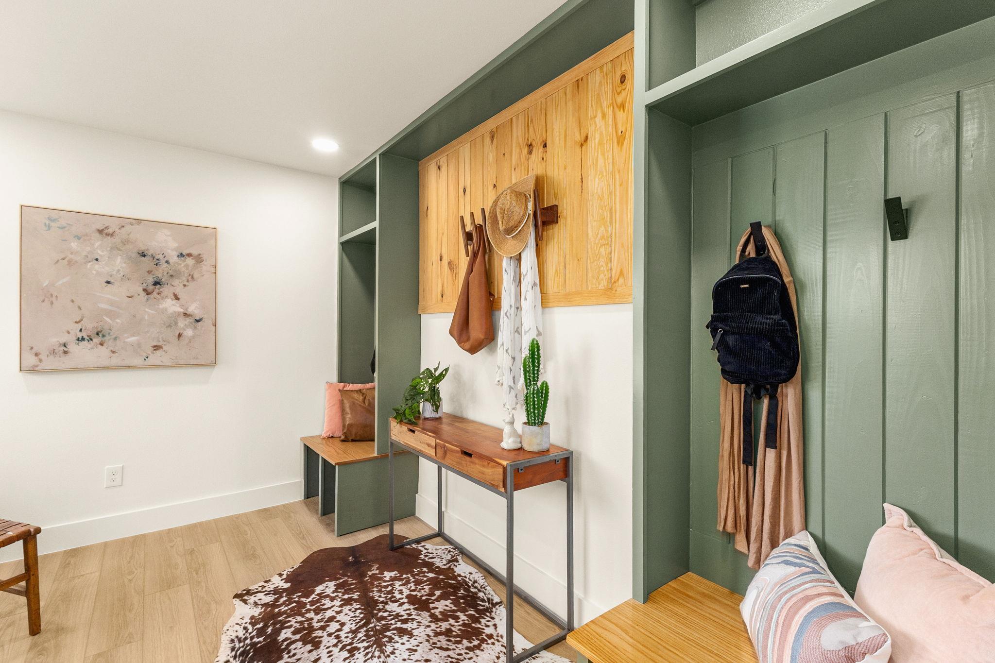 10111 Rocking Horse Rd, Austin, TX 78748