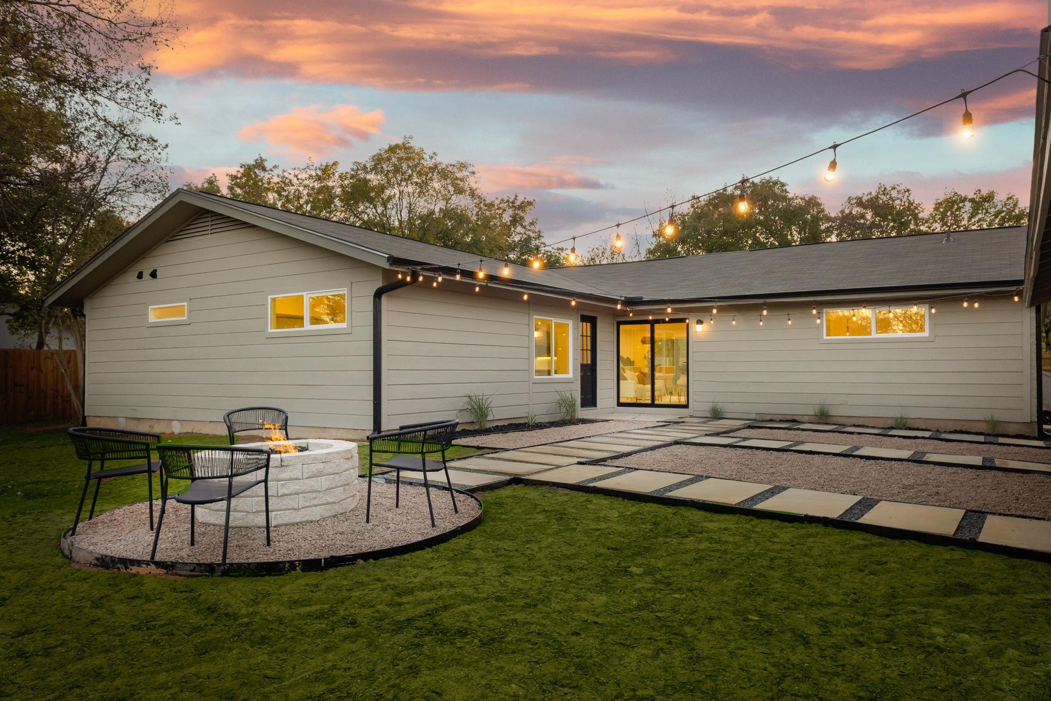 10111 Rocking Horse Rd, Austin, TX 78748