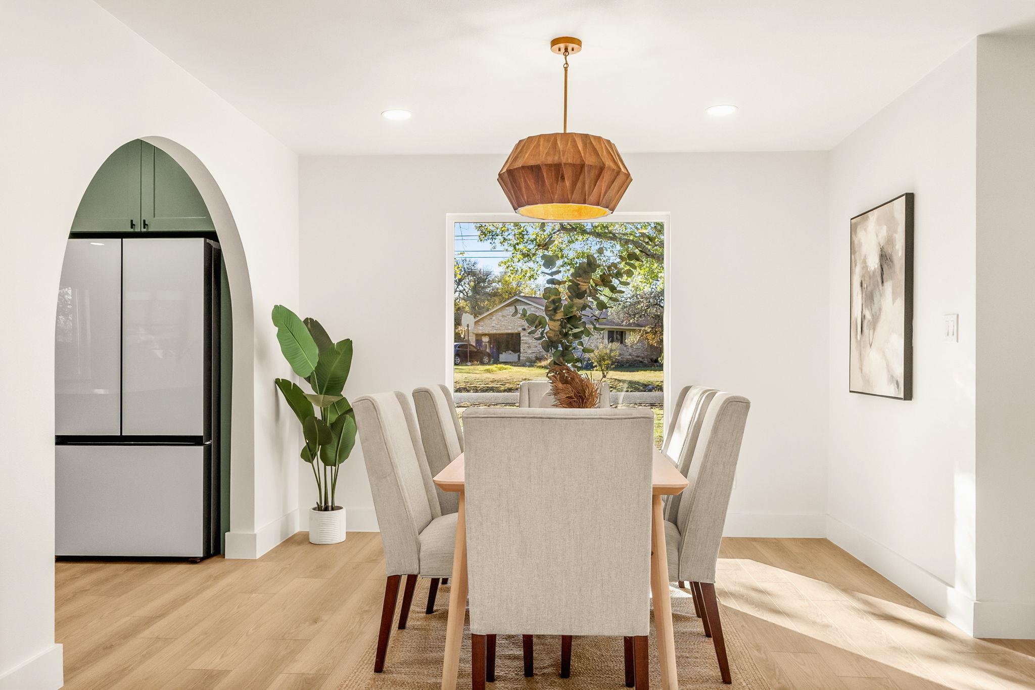 10111 Rocking Horse Rd, Austin, TX 78748