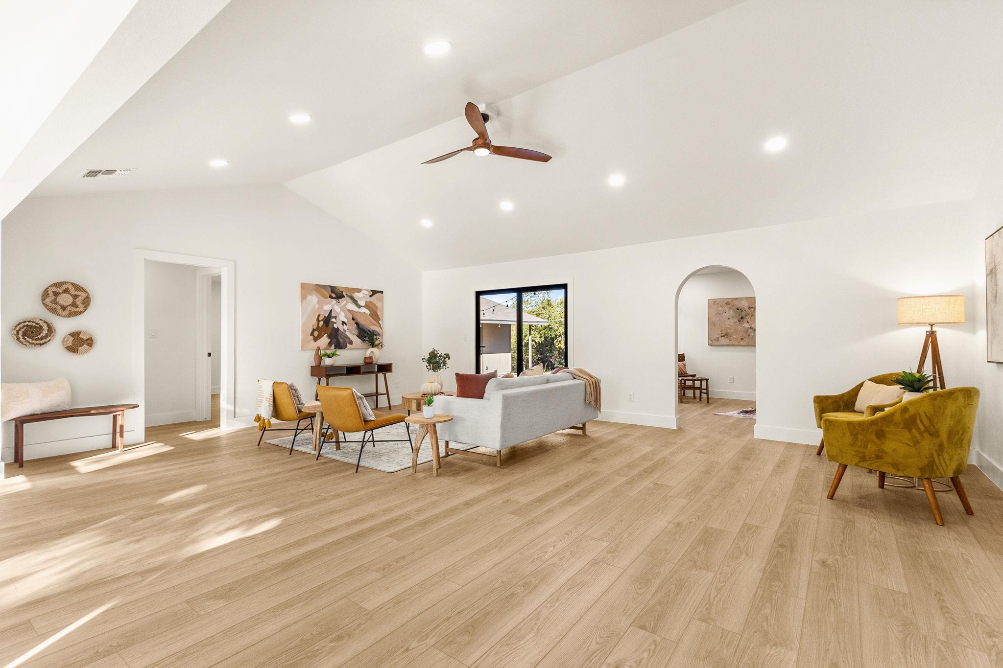 10111 Rocking Horse Rd, Austin, TX 78748