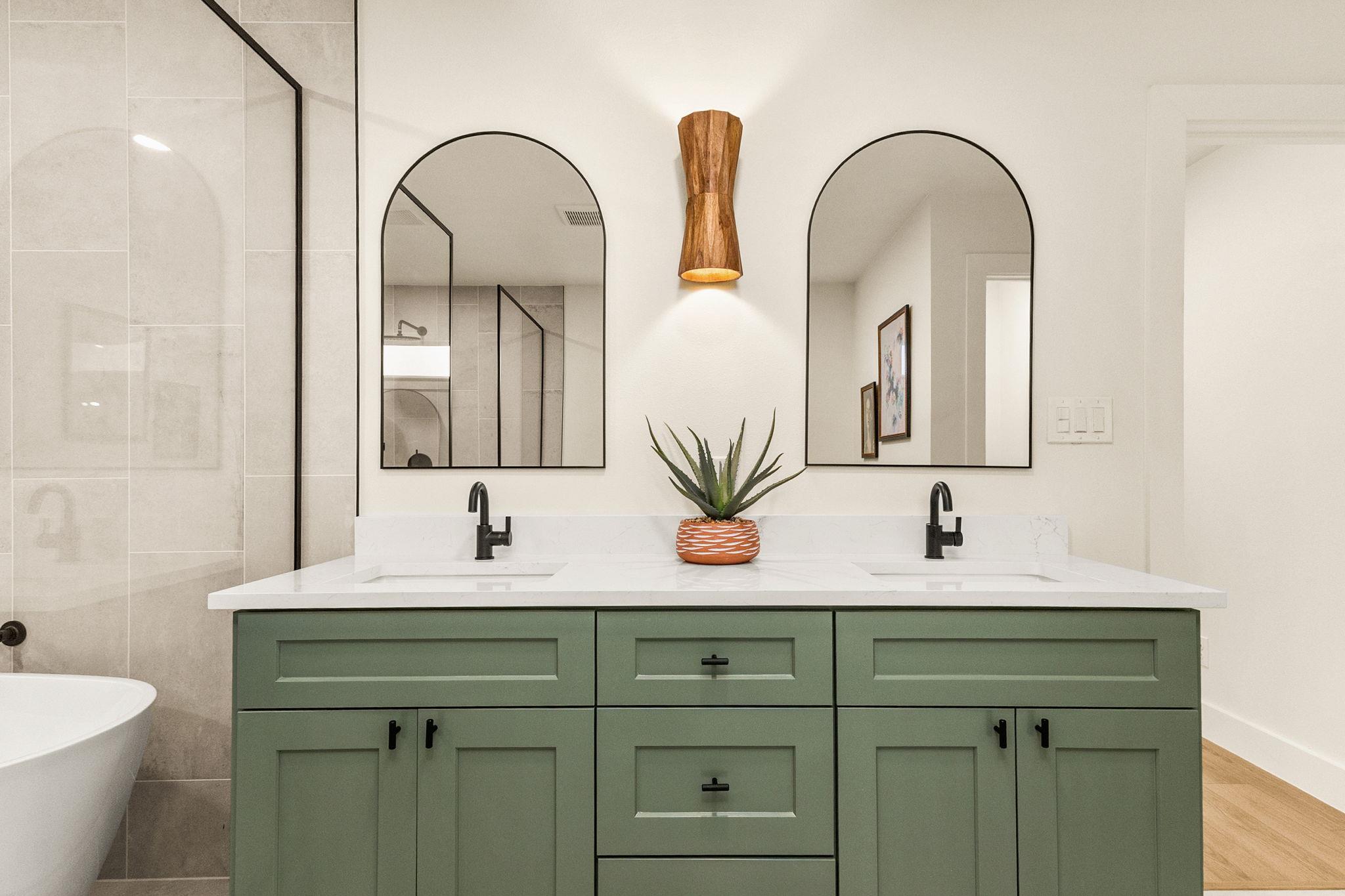 10111 Rocking Horse Rd, Austin, TX 78748