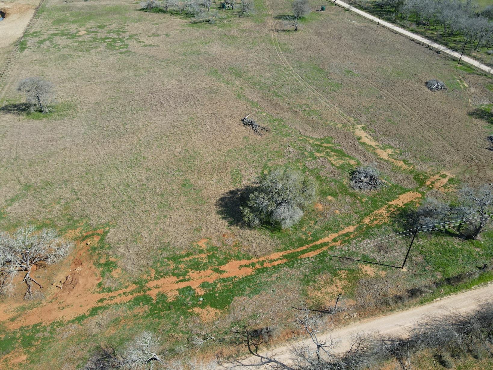 5411 Tenney Creek Rd, Luling, TX 78648