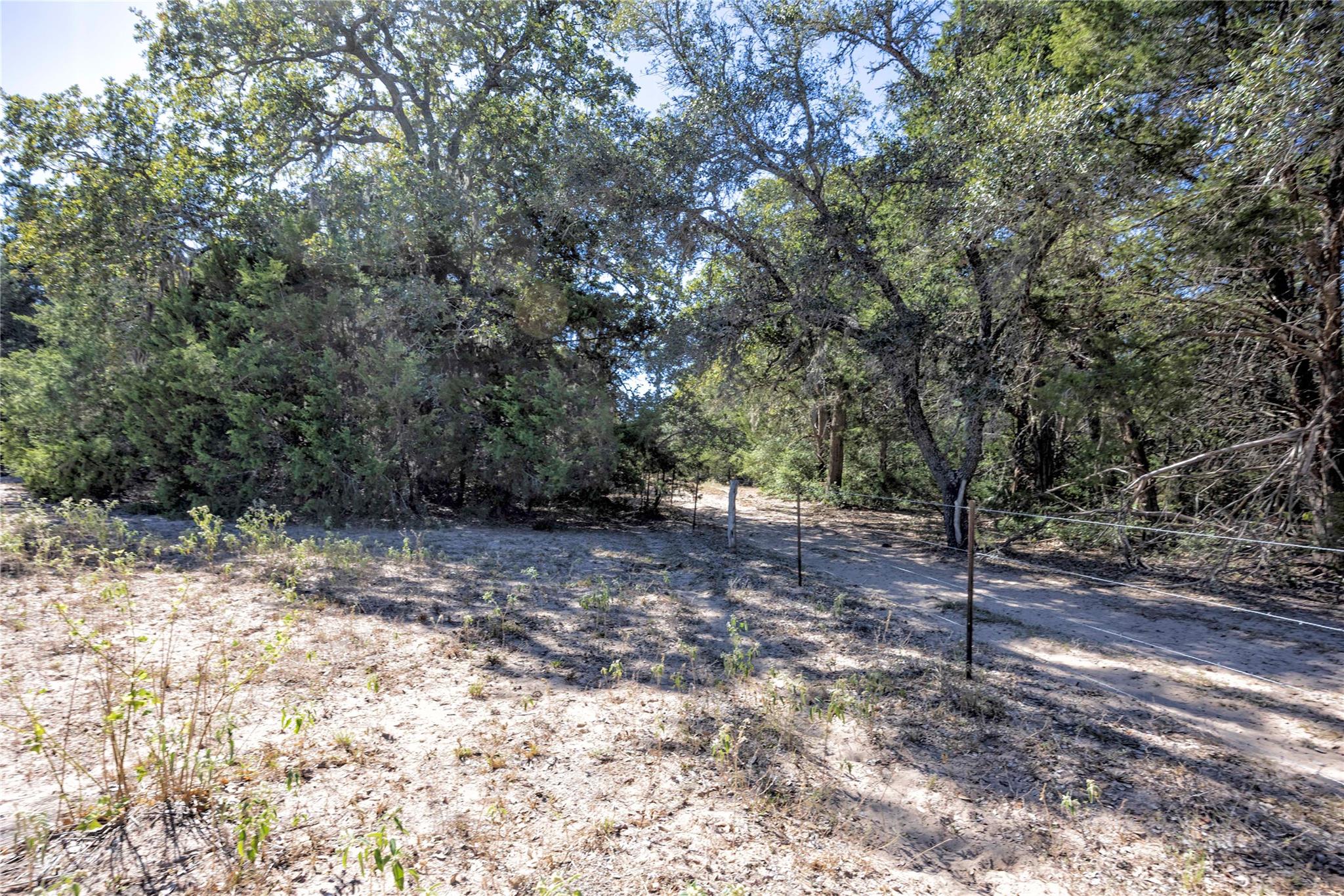 3550 County Road 387, Hallettsville, TX 77964