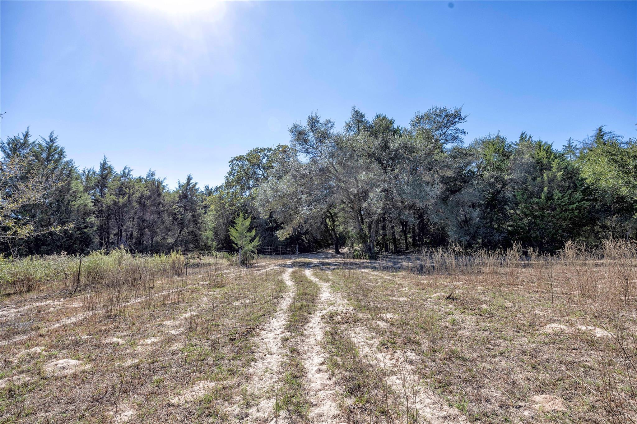 3550 County Road 387, Hallettsville, TX 77964