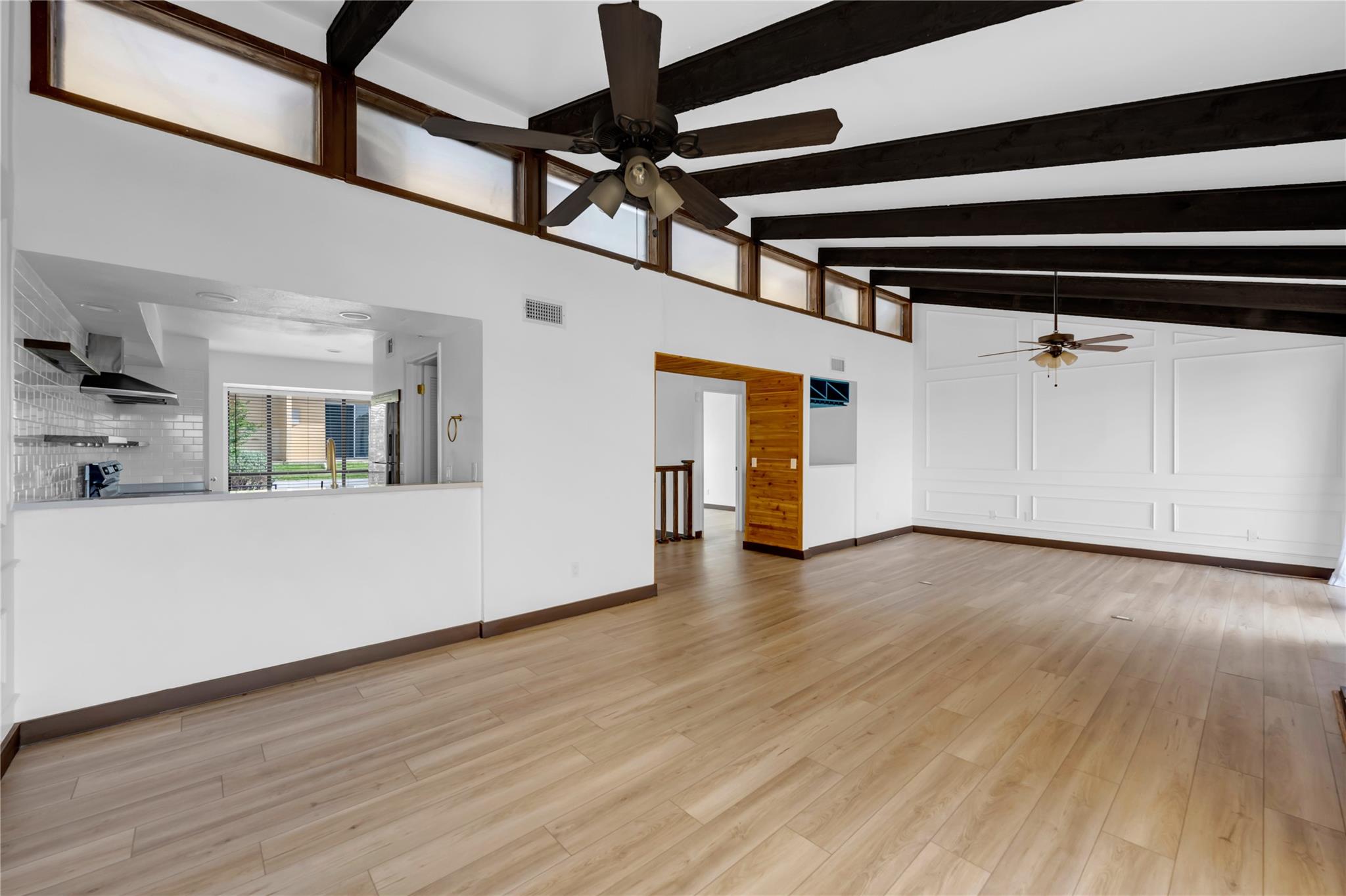 402 Hi Stirrup # E2, Horseshoe Bay, TX 78657