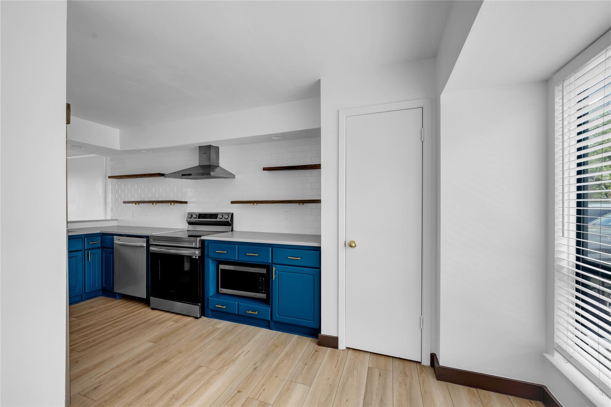 402 Hi Stirrup # E2, Horseshoe Bay, TX 78657