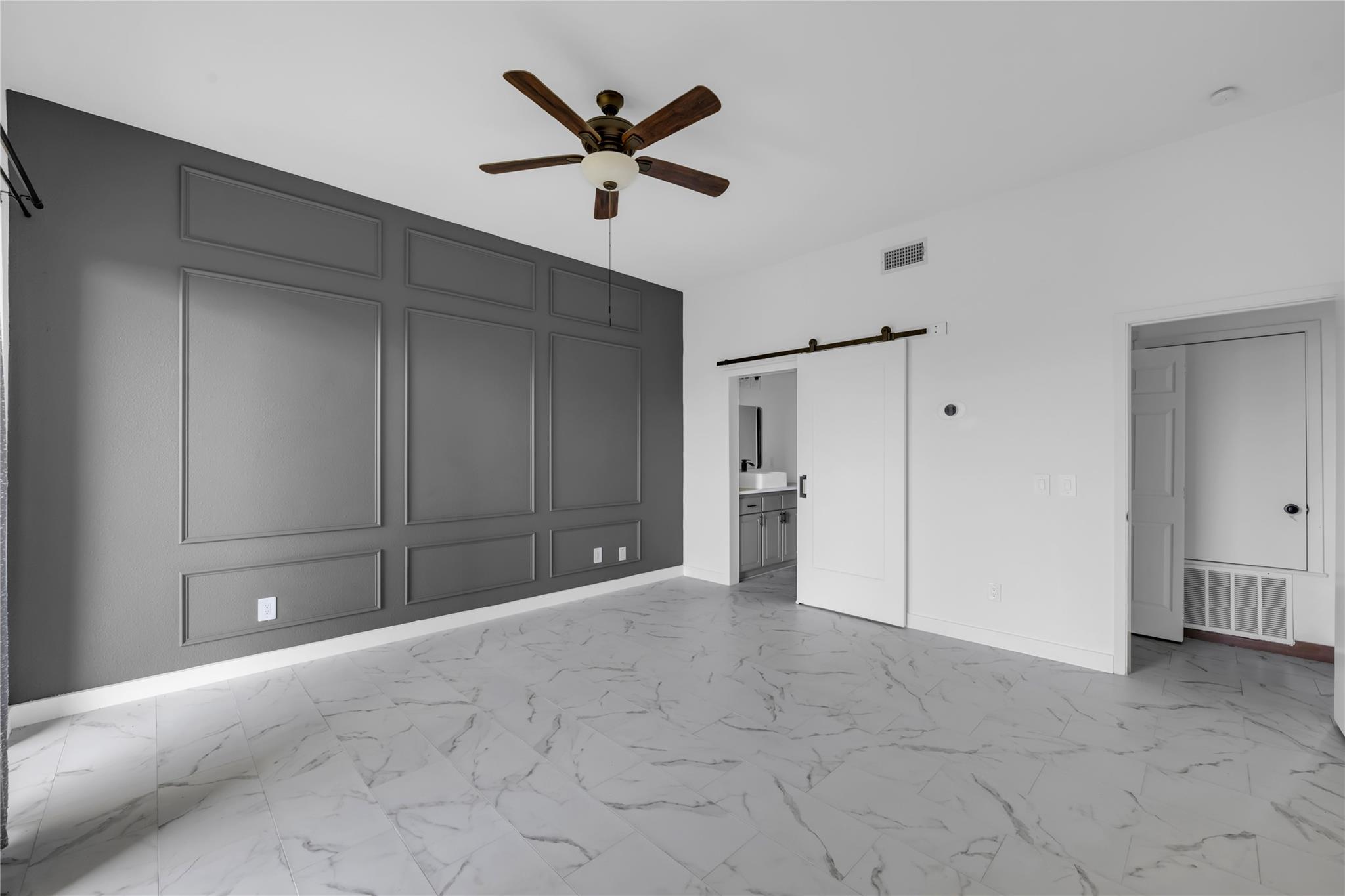 402 Hi Stirrup # E2, Horseshoe Bay, TX 78657