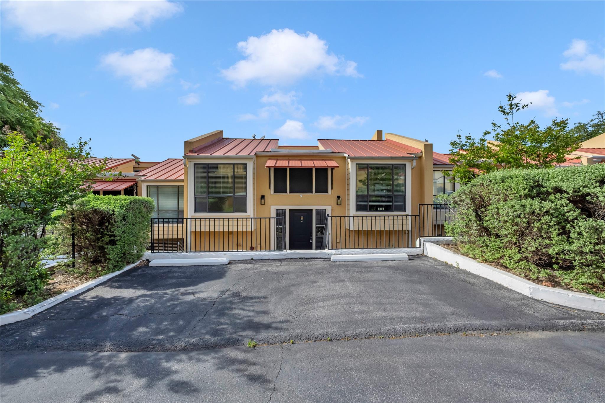 402 Hi Stirrup # E2, Horseshoe Bay, TX 78657