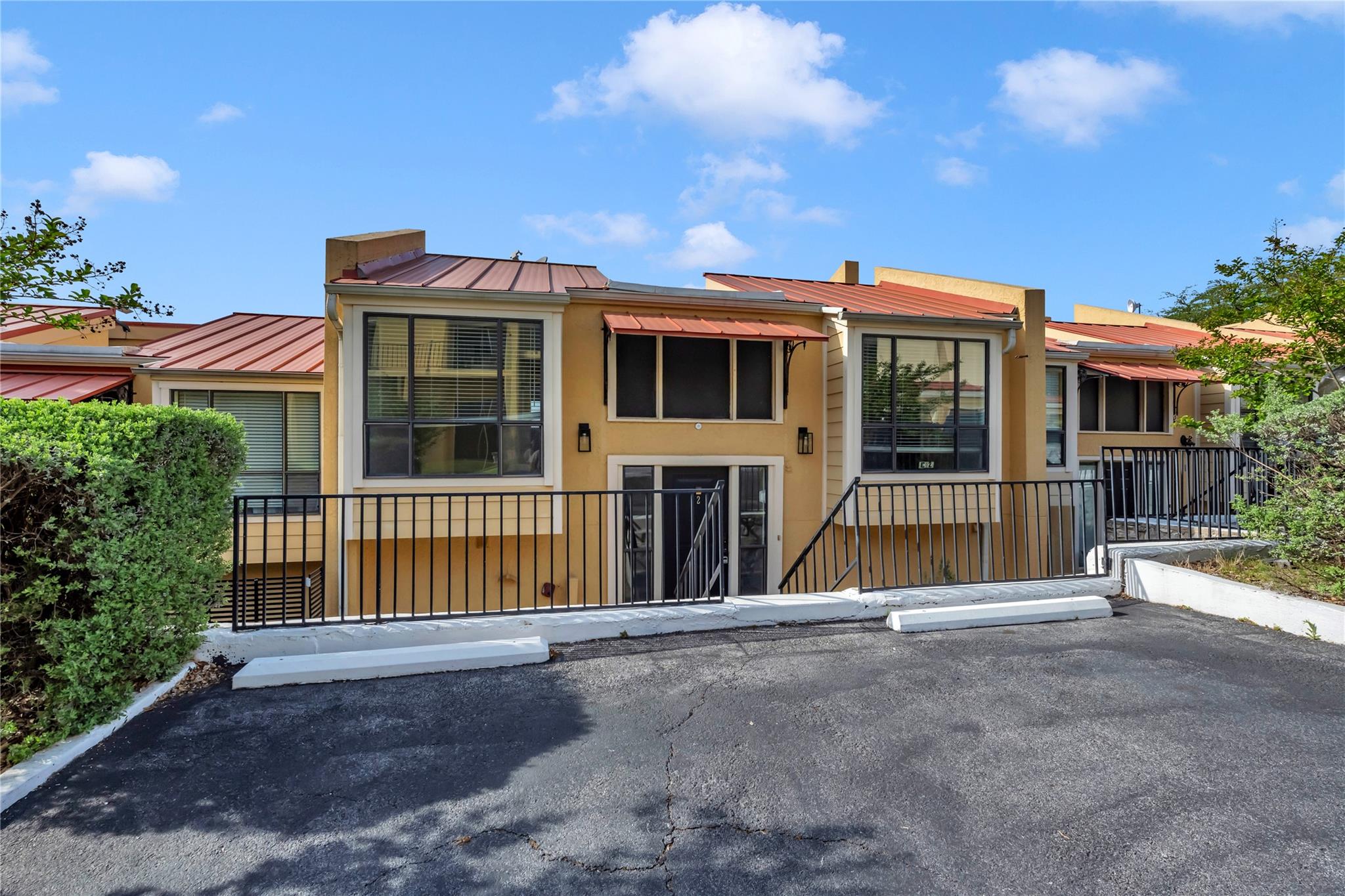 402 Hi Stirrup # E2, Horseshoe Bay, TX 78657