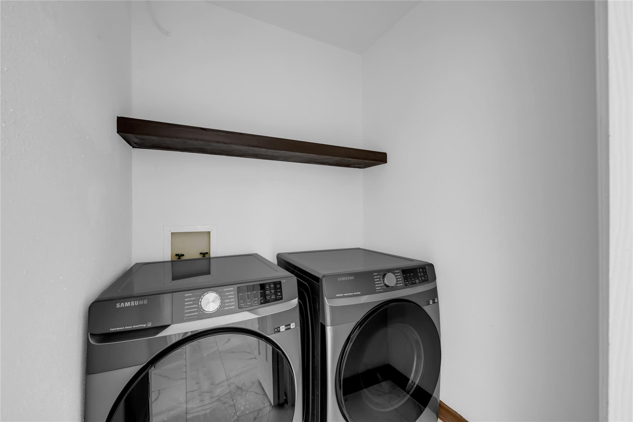 402 Hi Stirrup # E2, Horseshoe Bay, TX 78657