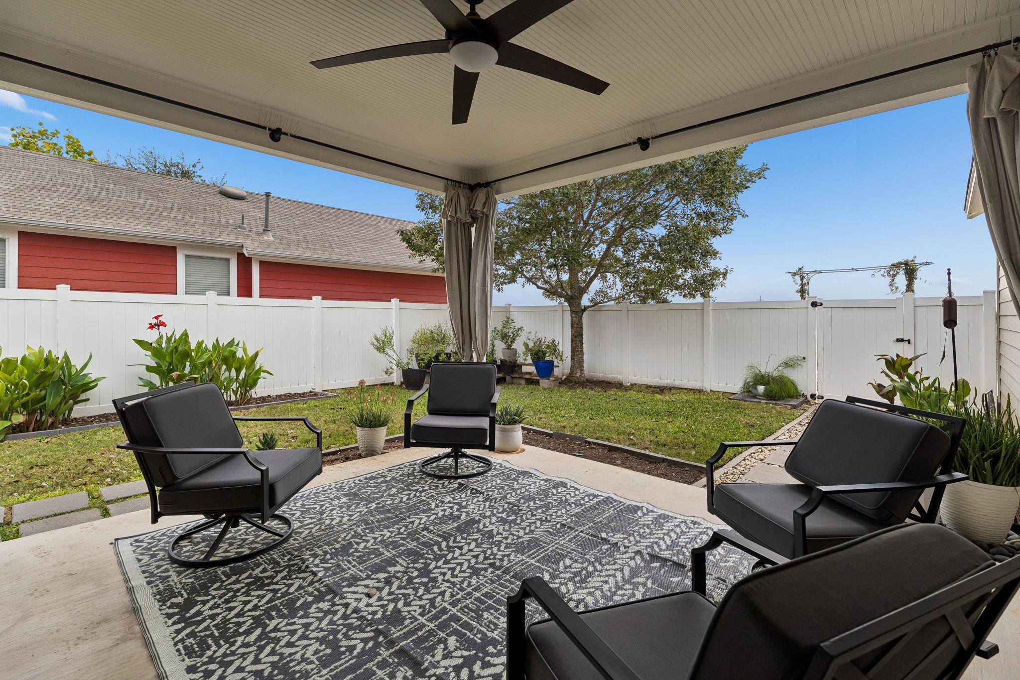 329 Newberry Trl, San Marcos, TX 78666