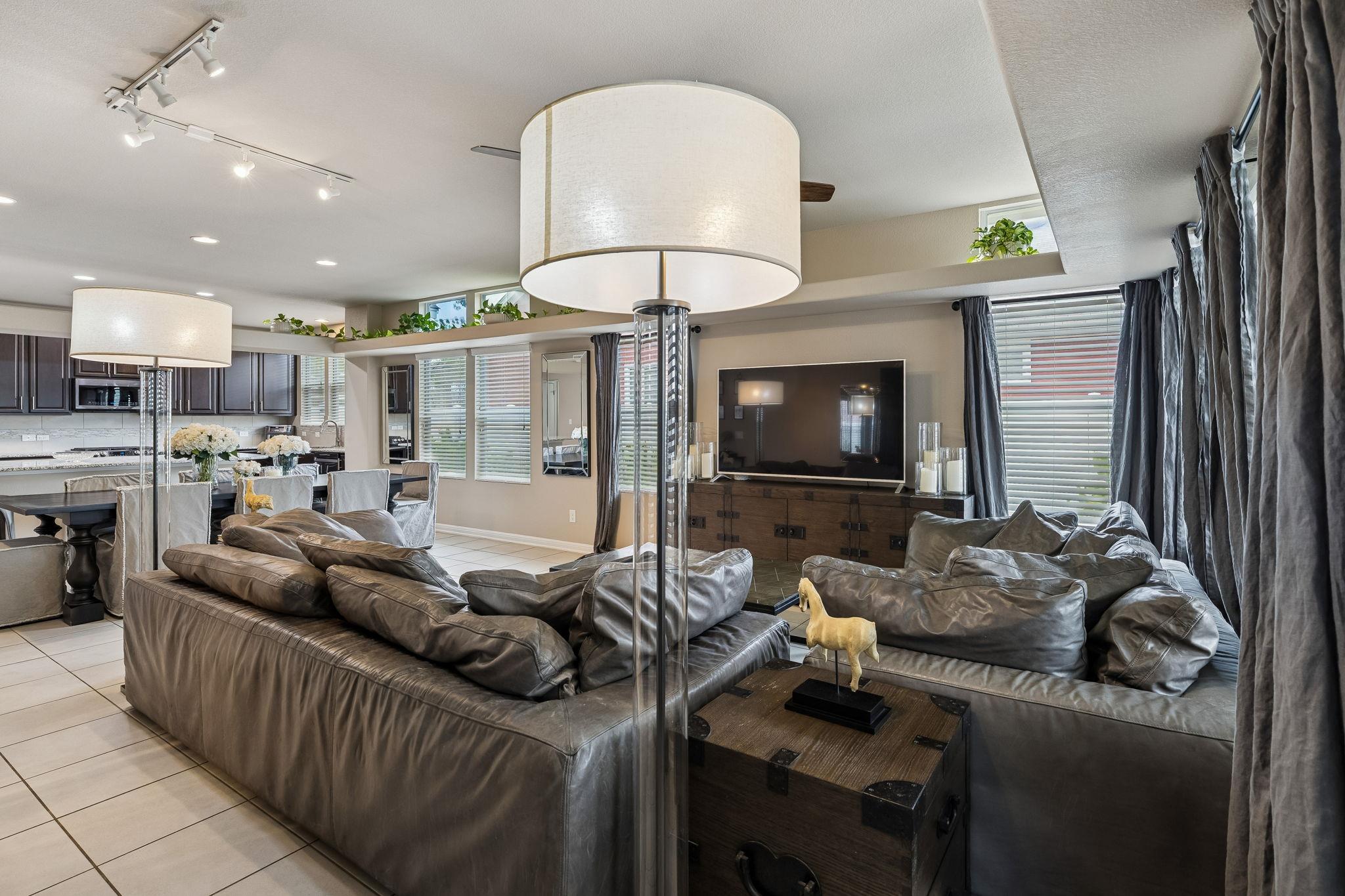 329 Newberry Trl, San Marcos, TX 78666