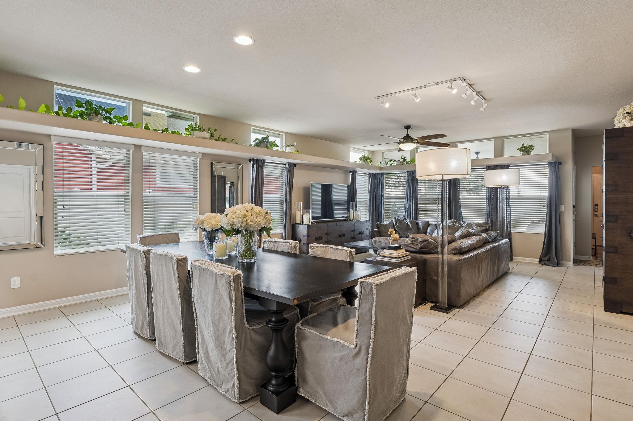 329 Newberry Trl, San Marcos, TX 78666