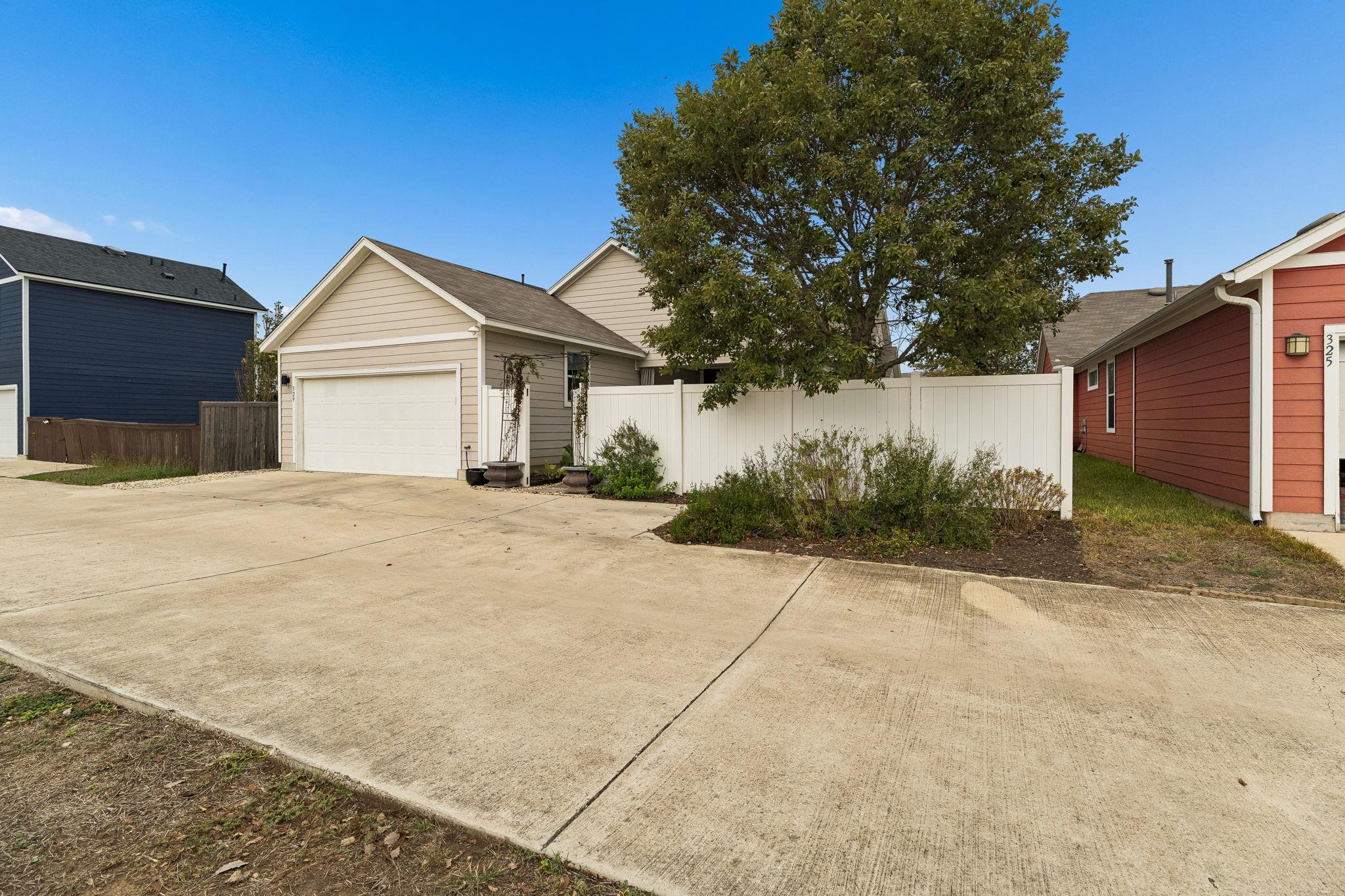 329 Newberry Trl, San Marcos, TX 78666