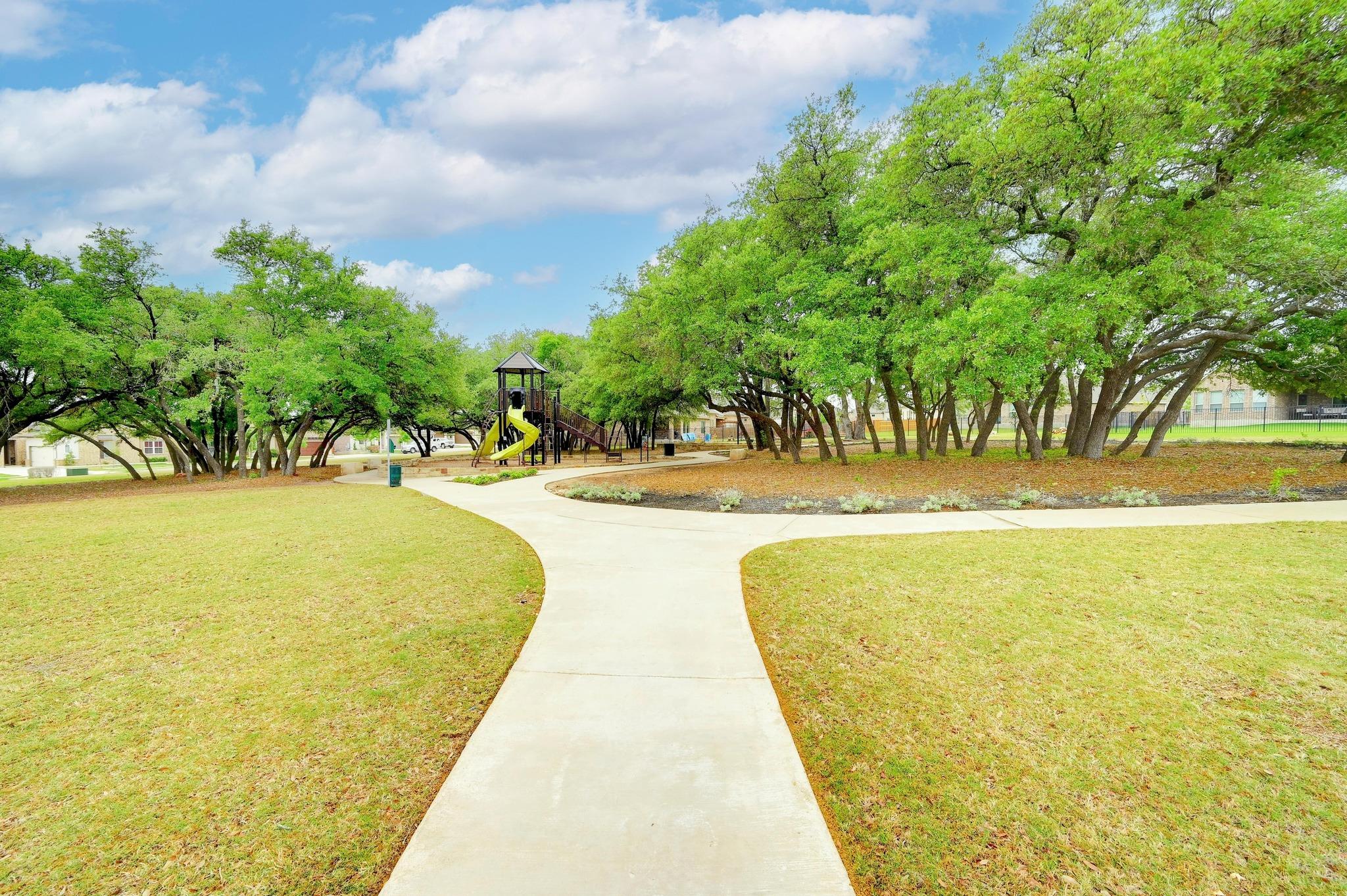 912 Isaias Dr, Leander, TX 78641