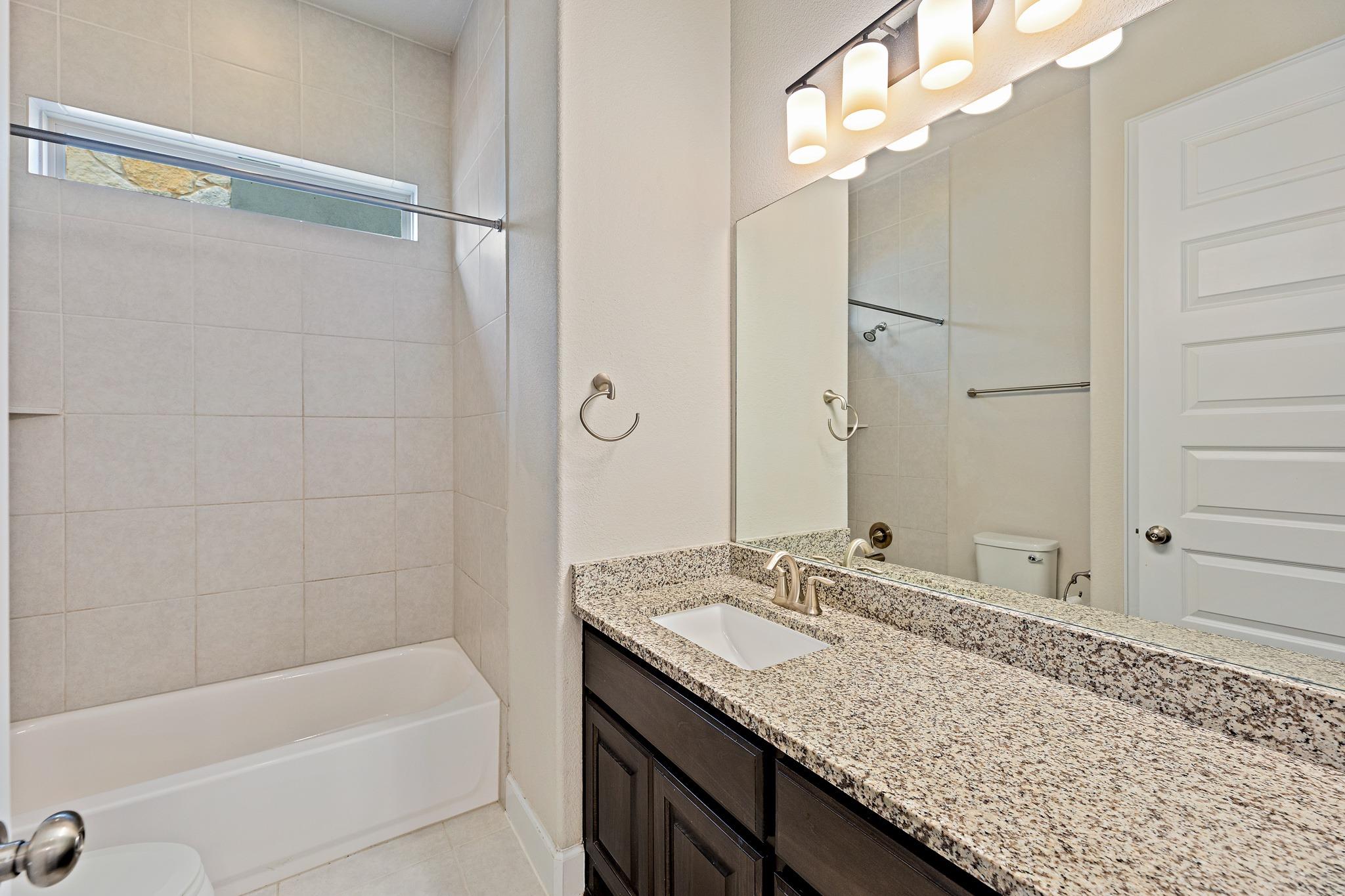 912 Isaias Dr, Leander, TX 78641