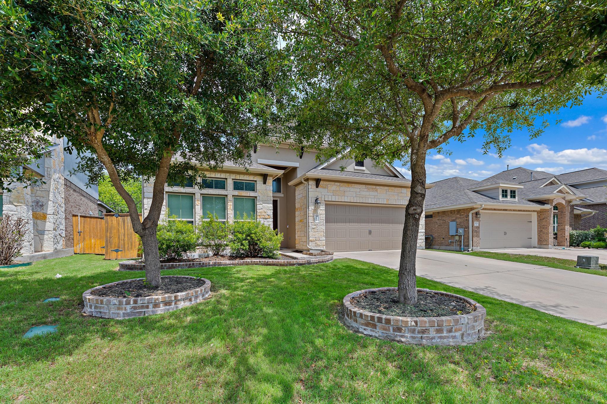 912 Isaias Dr, Leander, TX 78641