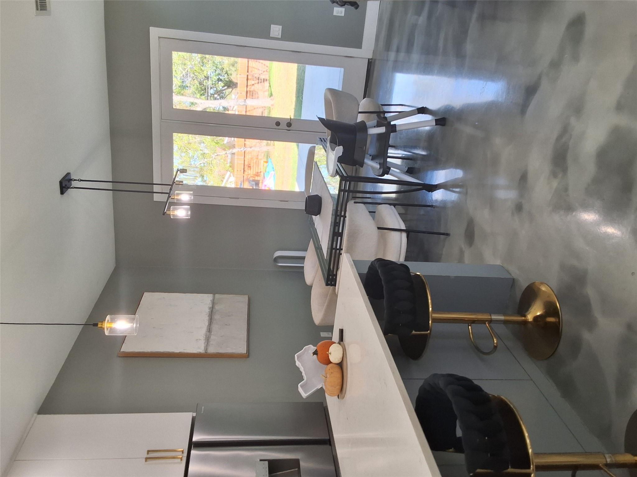 724 Ramsey Ave, Rockdale, TX 76567