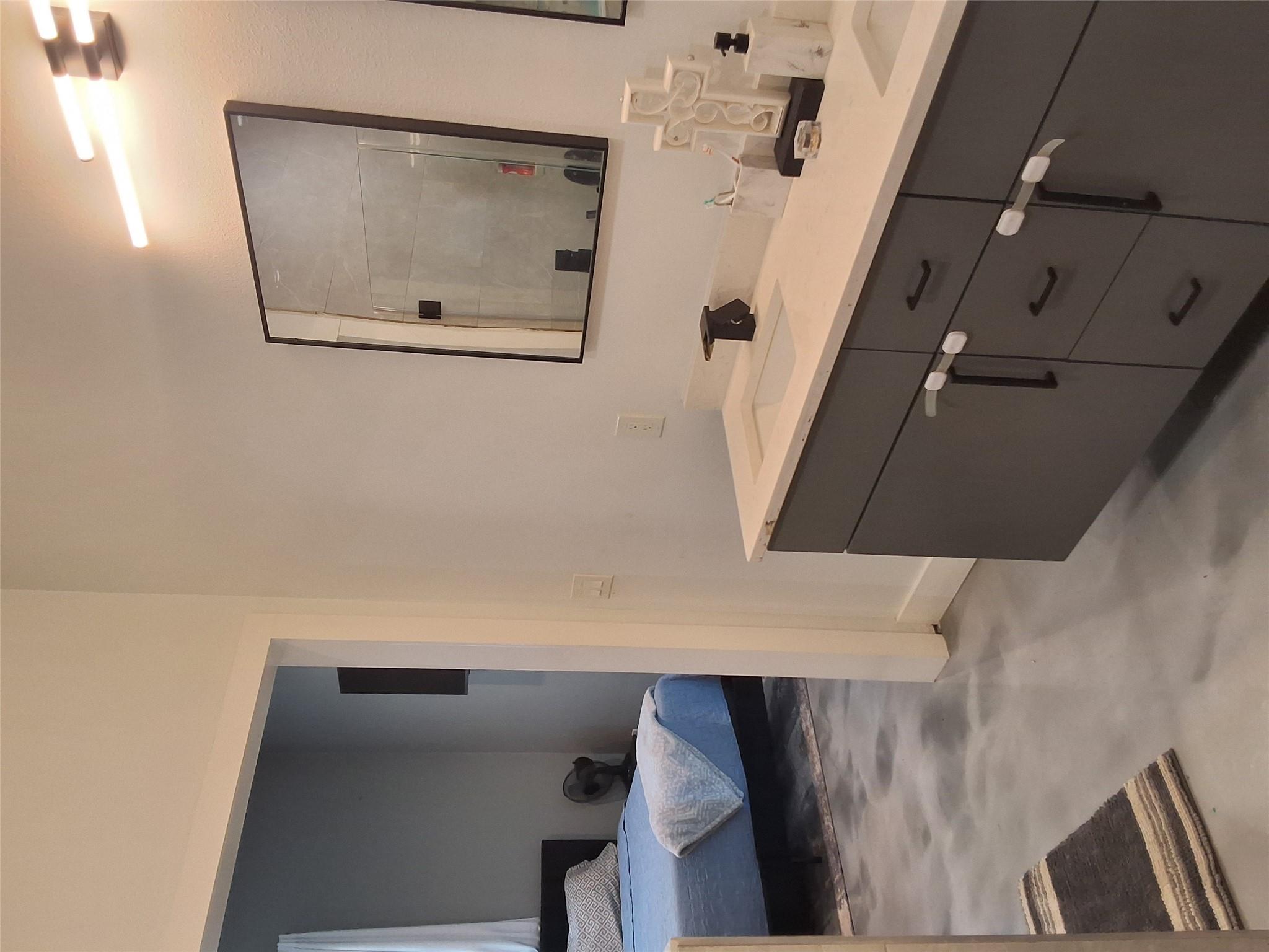 724 Ramsey Ave, Rockdale, TX 76567