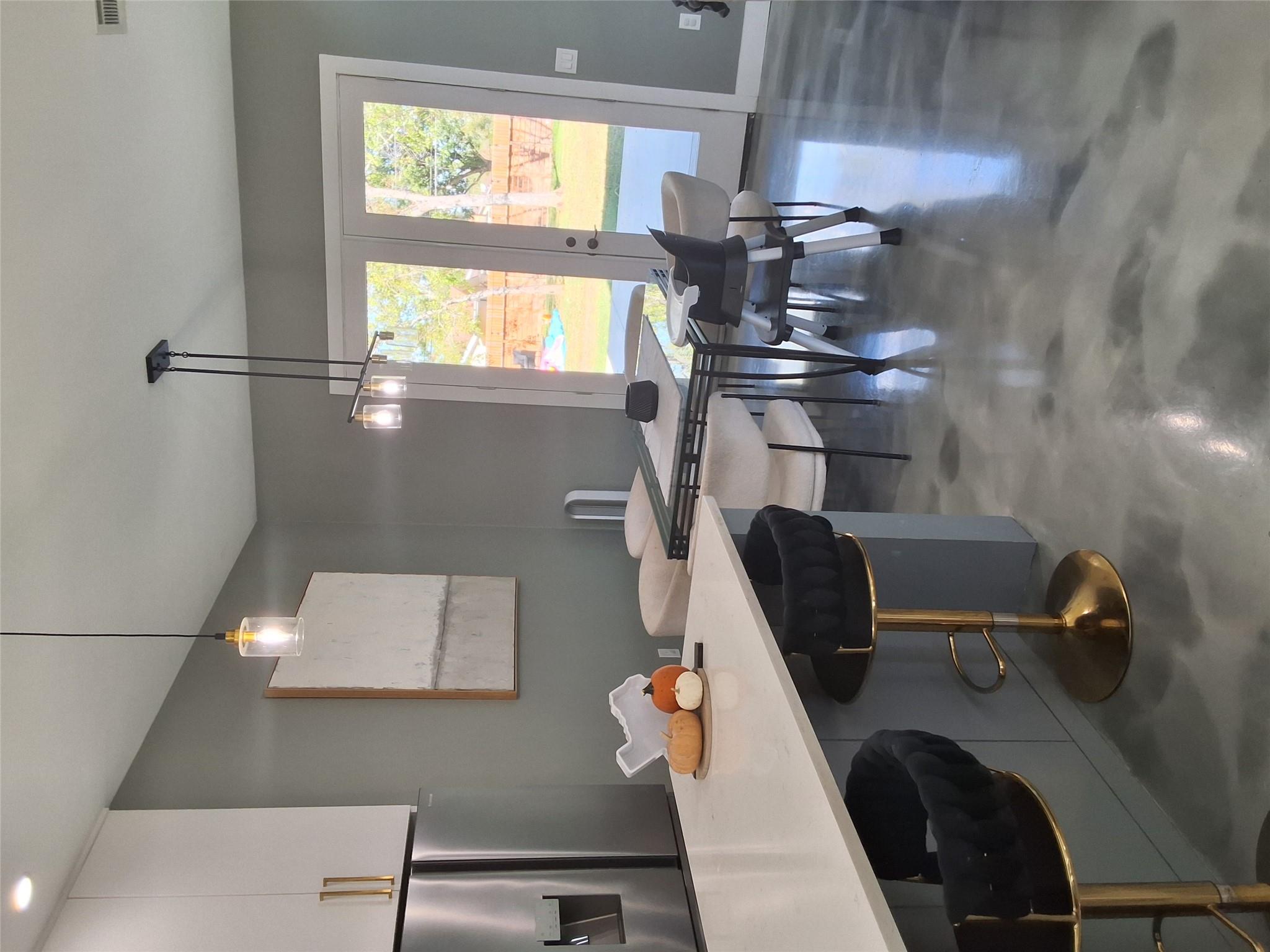 724 Ramsey Ave, Rockdale, TX 76567