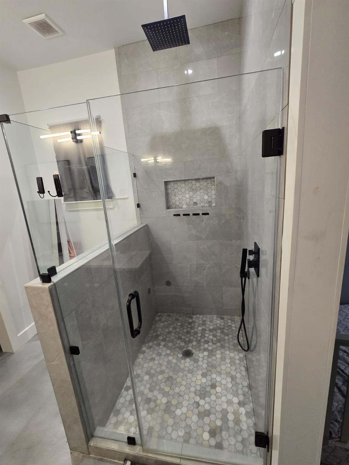 724 Ramsey Ave, Rockdale, TX 76567