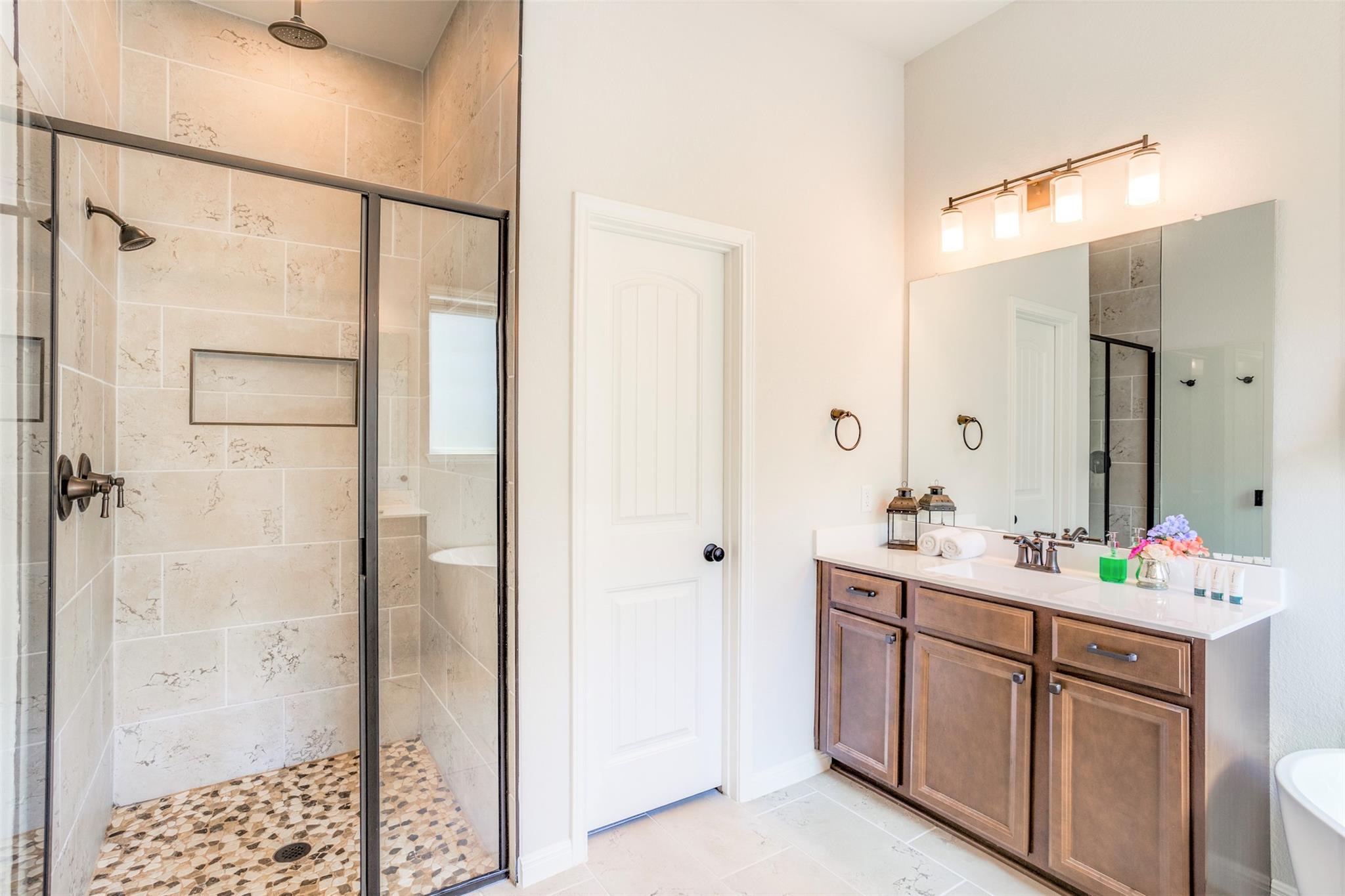 8313 Silhouette St, Austin, TX 78744